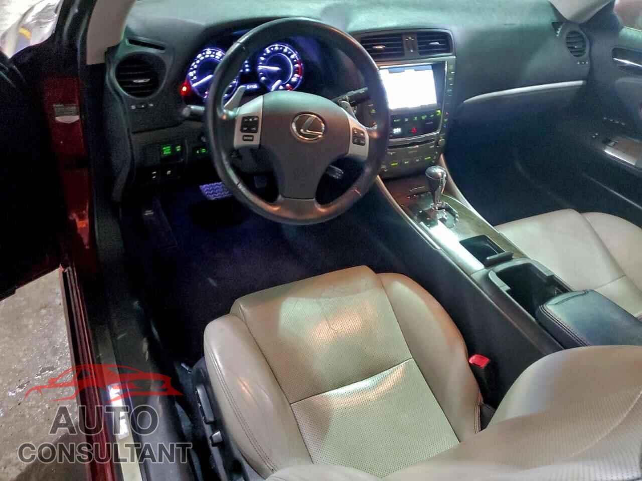 LEXUS IS 2012 - JTHFF2C24C2523949