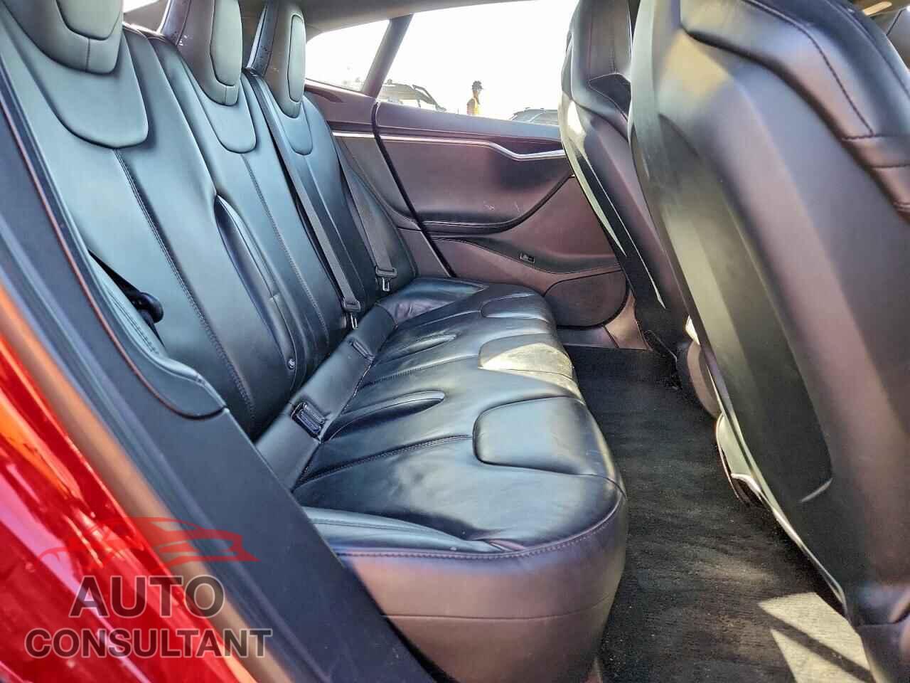 TESLA MODEL S 2016 - 5YJSA1E12GF157067