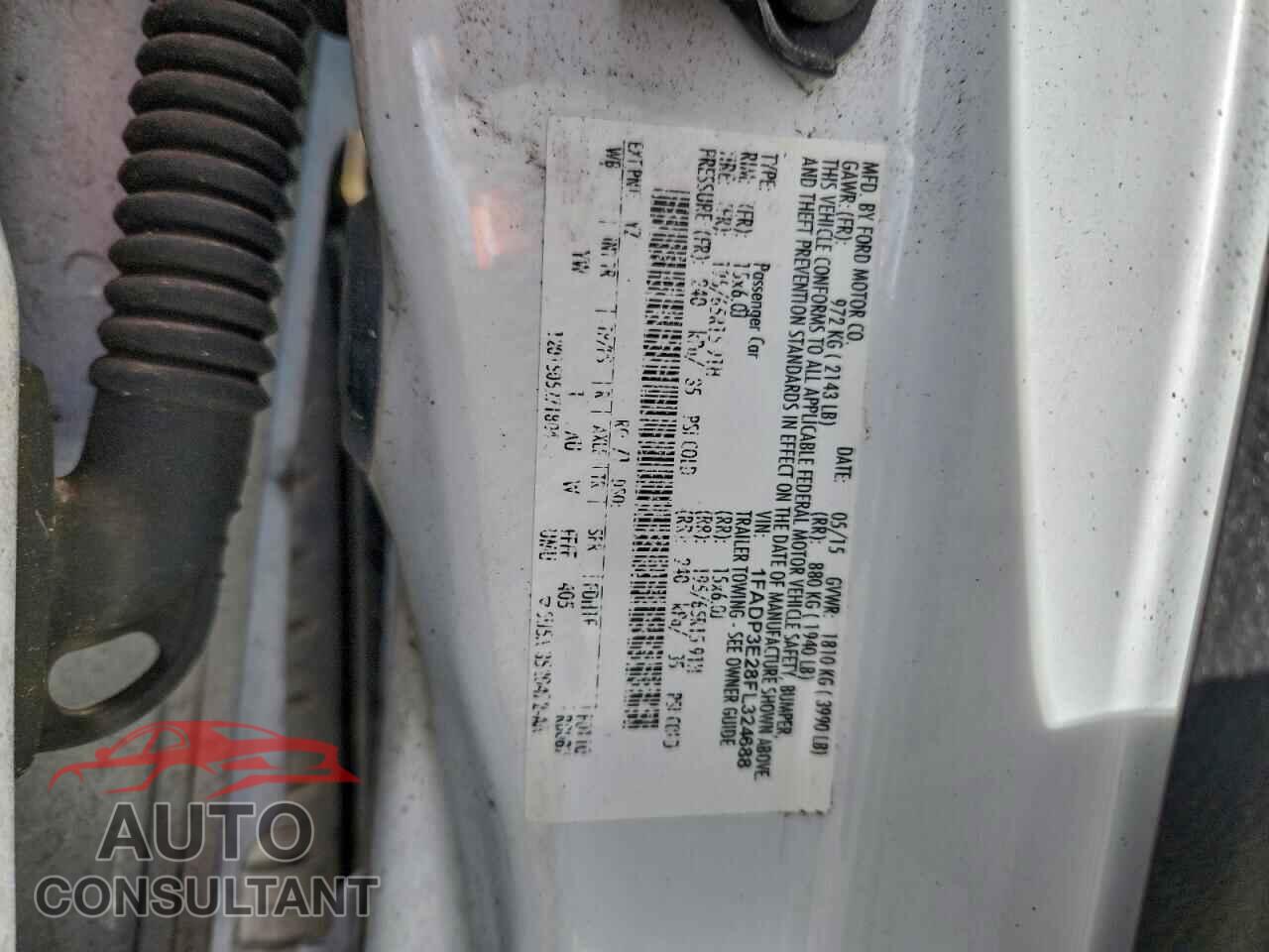 FORD FOCUS 2015 - 1FADP3E28FL324688