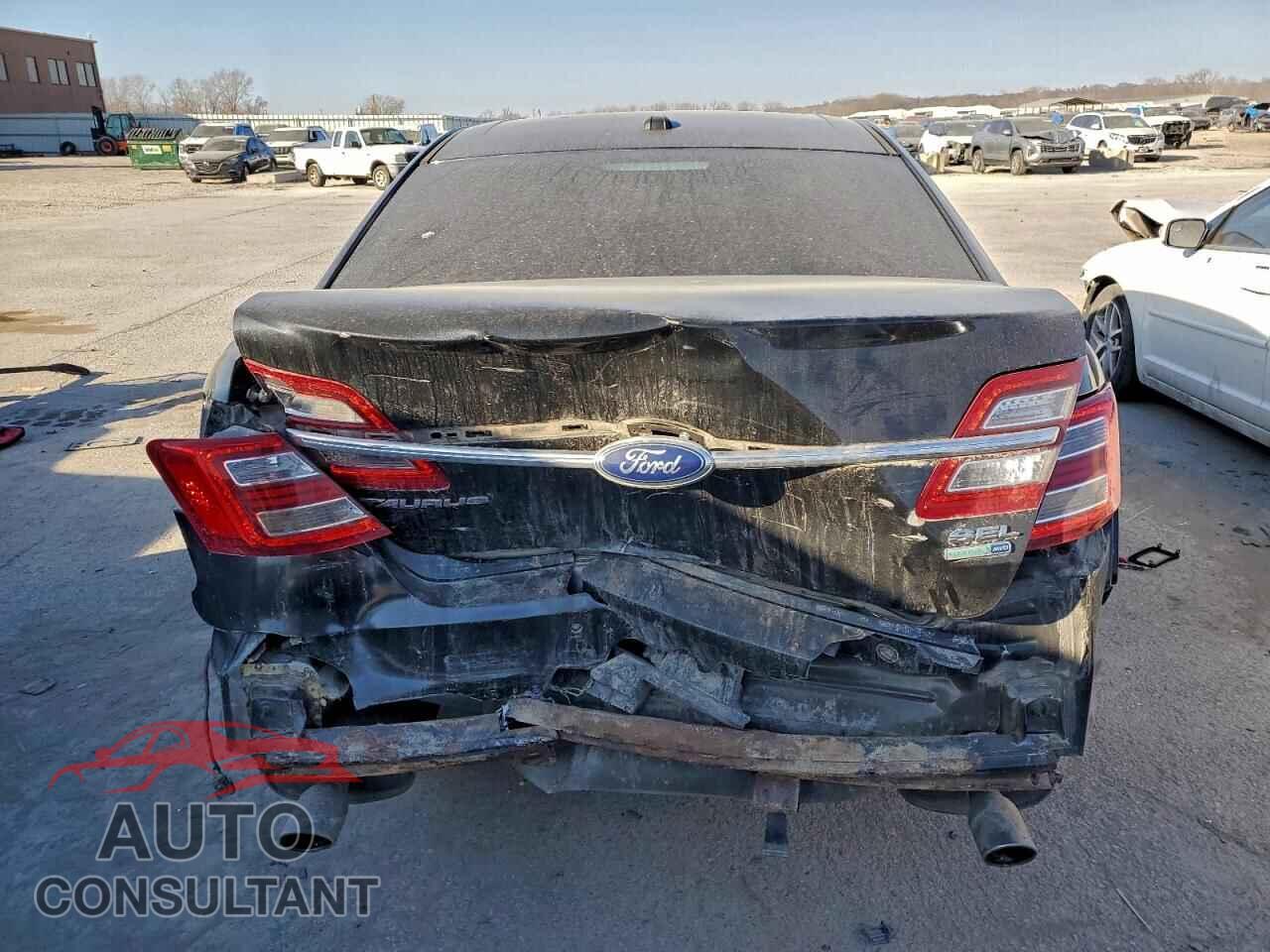 FORD TAURUS 2013 - 1FAHP2H82DG230565