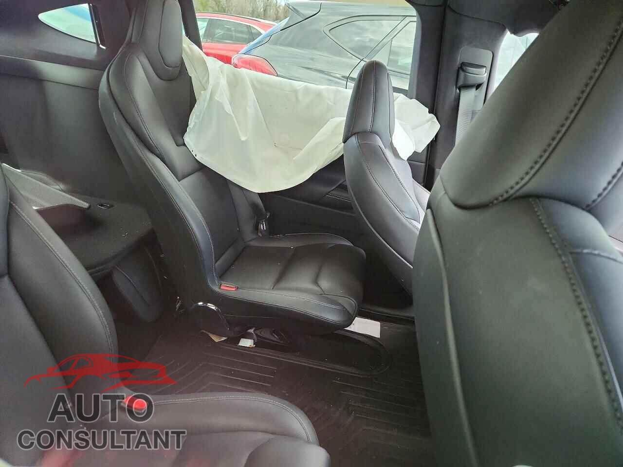 TESLA MODEL X 2022 - 7SAXCBE64NF342982