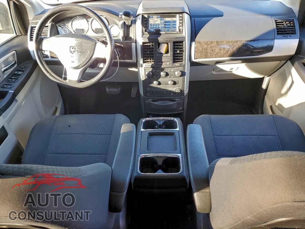 DODGE CARAVAN 2010 - 2D4RN5DX2AR247916