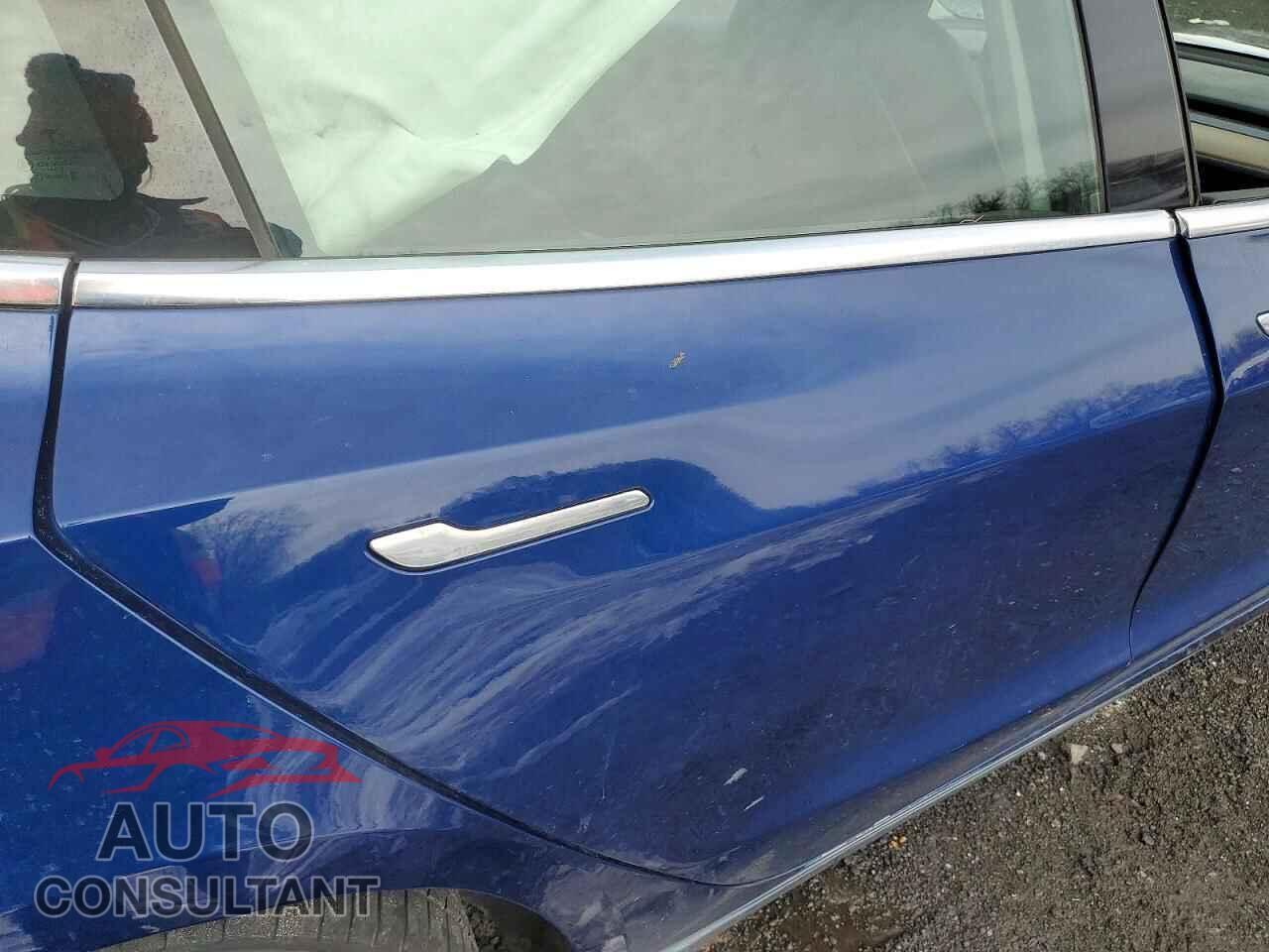 TESLA MODEL 3 2019 - 5YJ3E1EB3KF237763