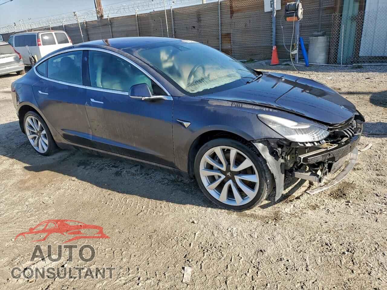 TESLA MODEL 3 2018 - 5YJ3E1EB9JF090928