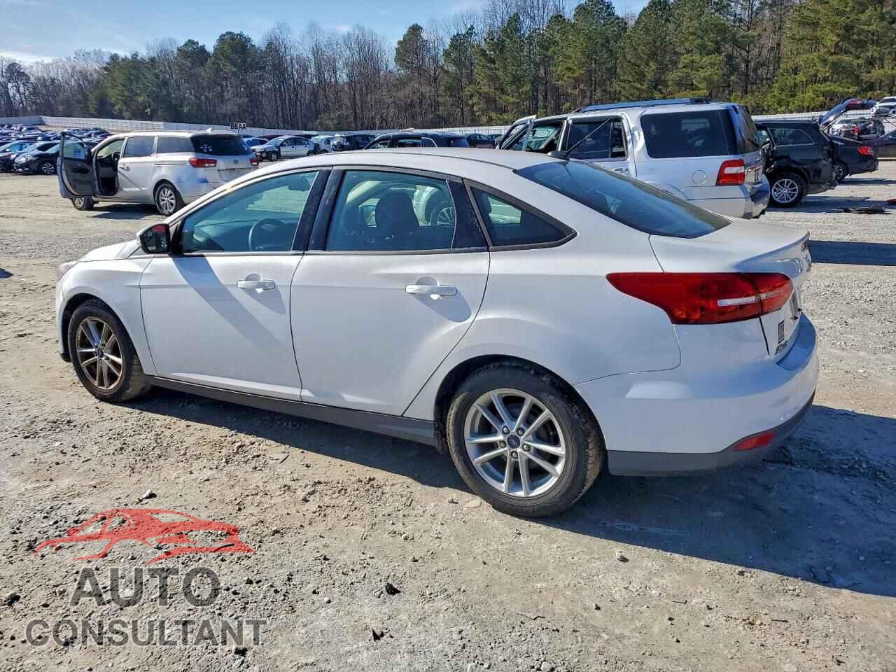FORD FOCUS 2015 - 1FADP3F29FL233668