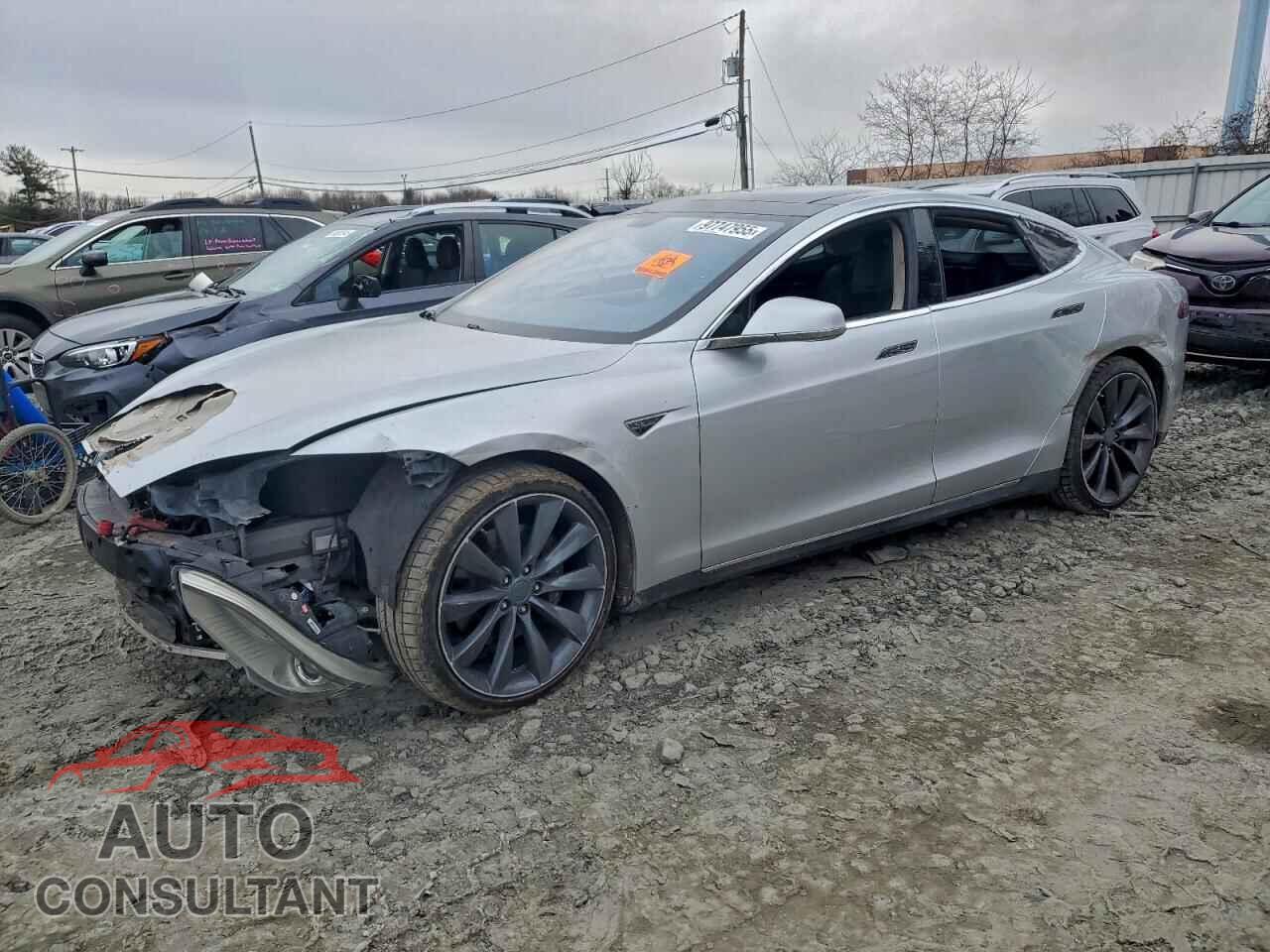 TESLA MODEL S 2012 - 5YJSA1DP5CFS01028