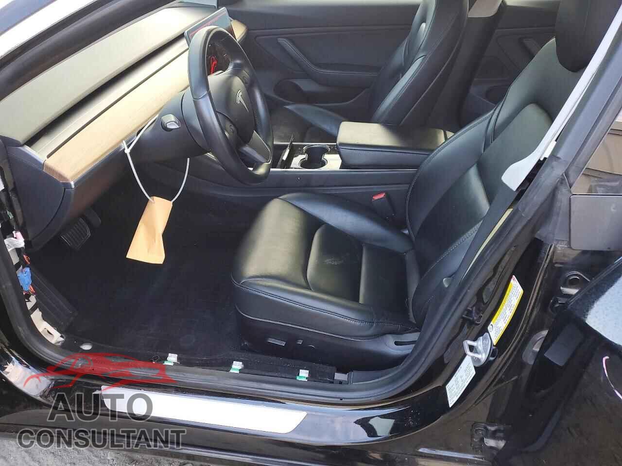 TESLA MODEL 3 2019 - 5YJ3E1EA7KF401877