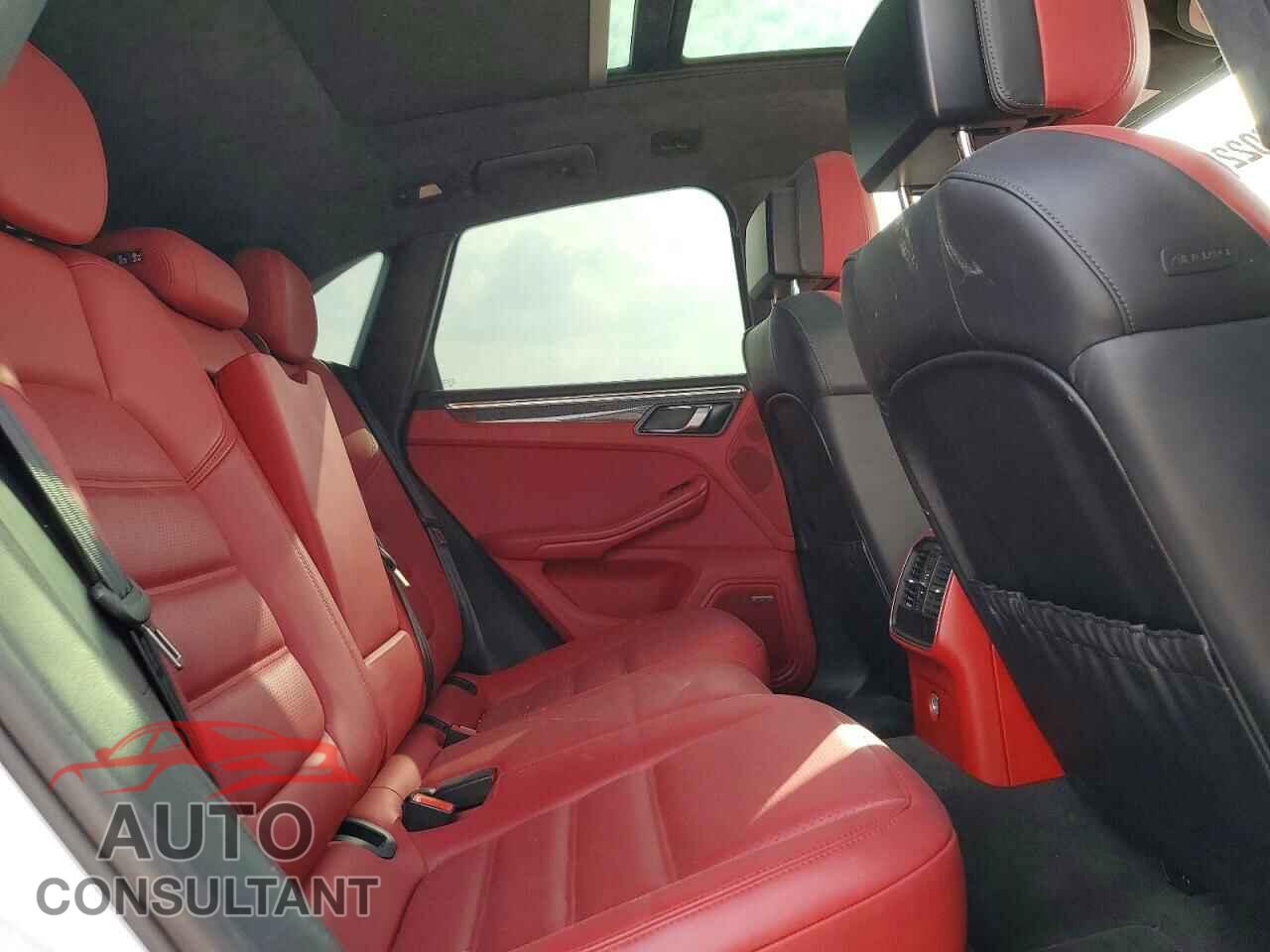 PORSCHE MACAN 2016 - WP1AF2A59GLB90025