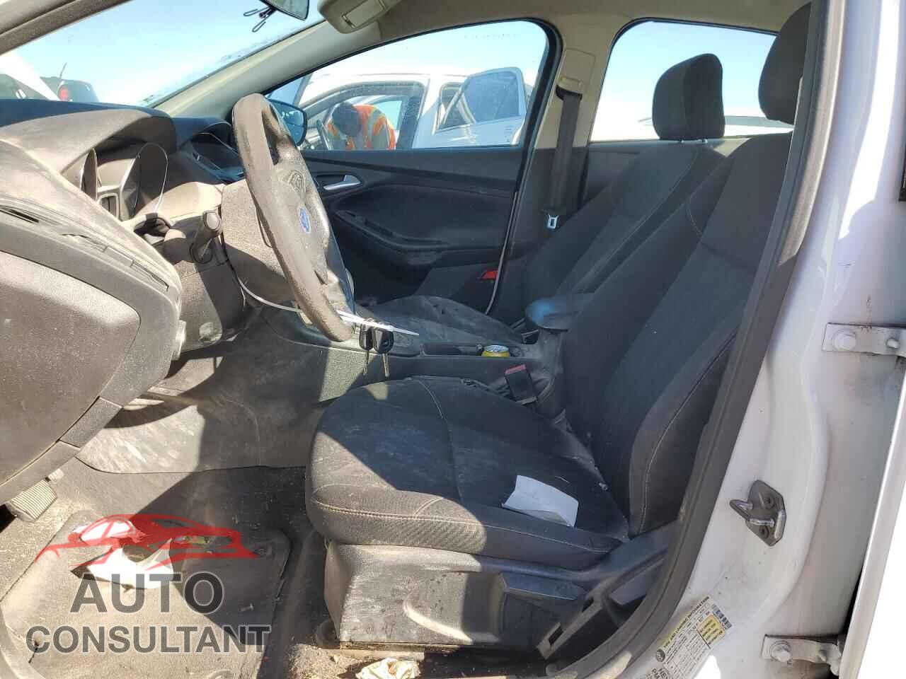 FORD FOCUS 2016 - 1FADP3F27GL345337