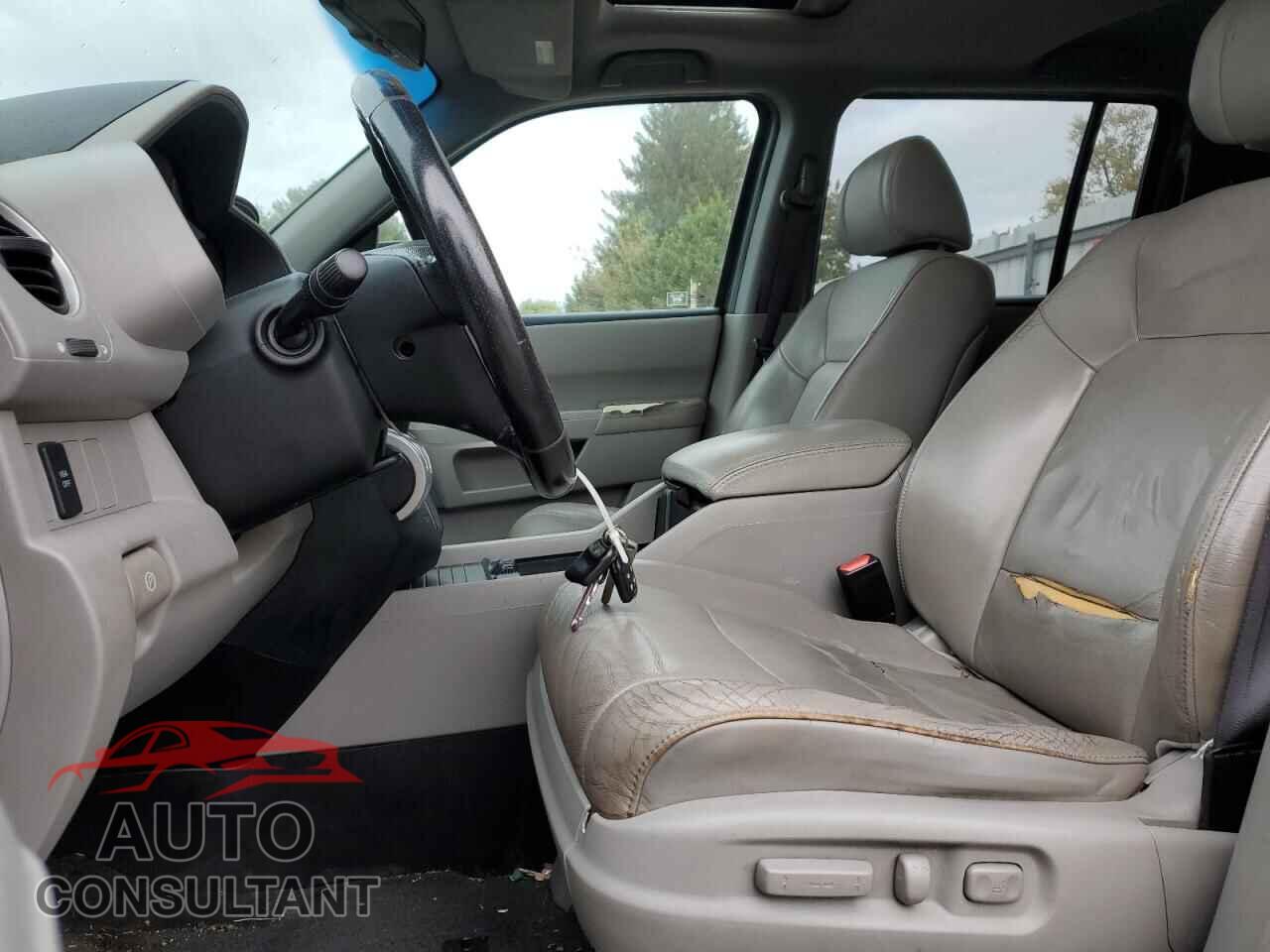 HONDA PILOT 2010 - 5FNYF4H61AB014106