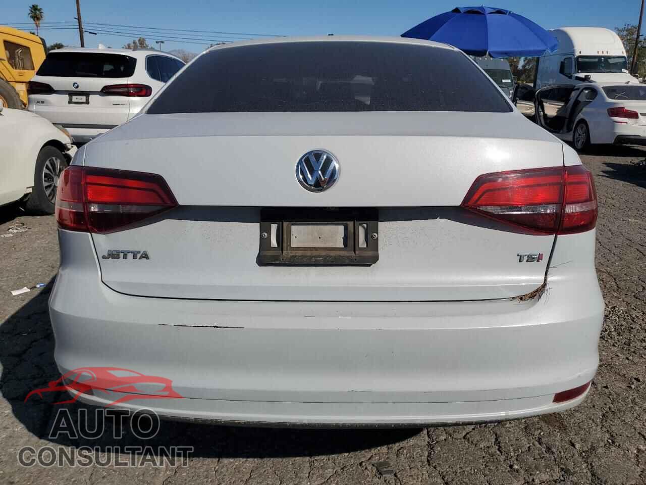 VOLKSWAGEN JETTA 2017 - 3VW2B7AJ2HM316976