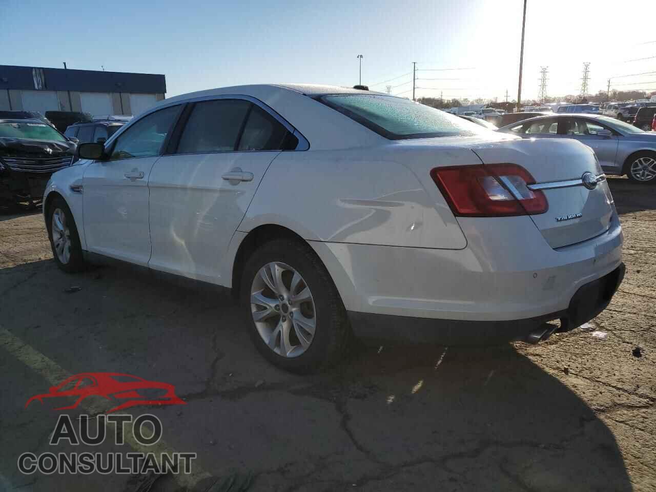 FORD TAURUS 2011 - 1FAHP2EW5BG119136