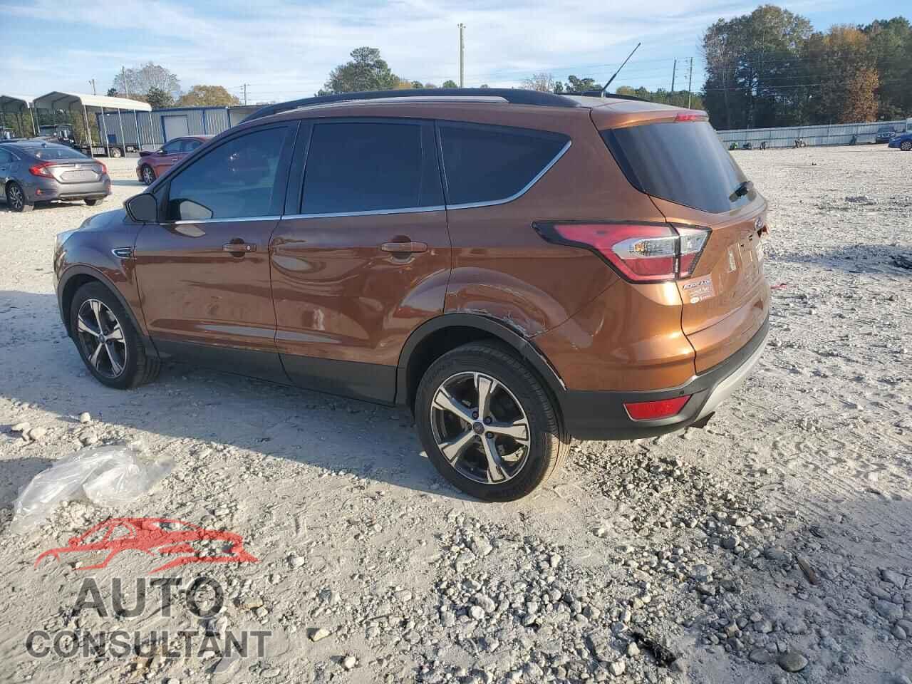 FORD ESCAPE 2017 - 1FMCU0G9XHUB88239