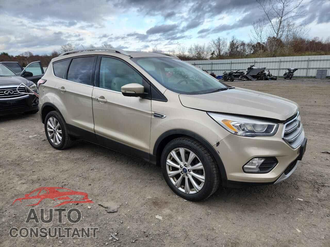 FORD ESCAPE 2017 - 1FMCU9JD4HUC91674