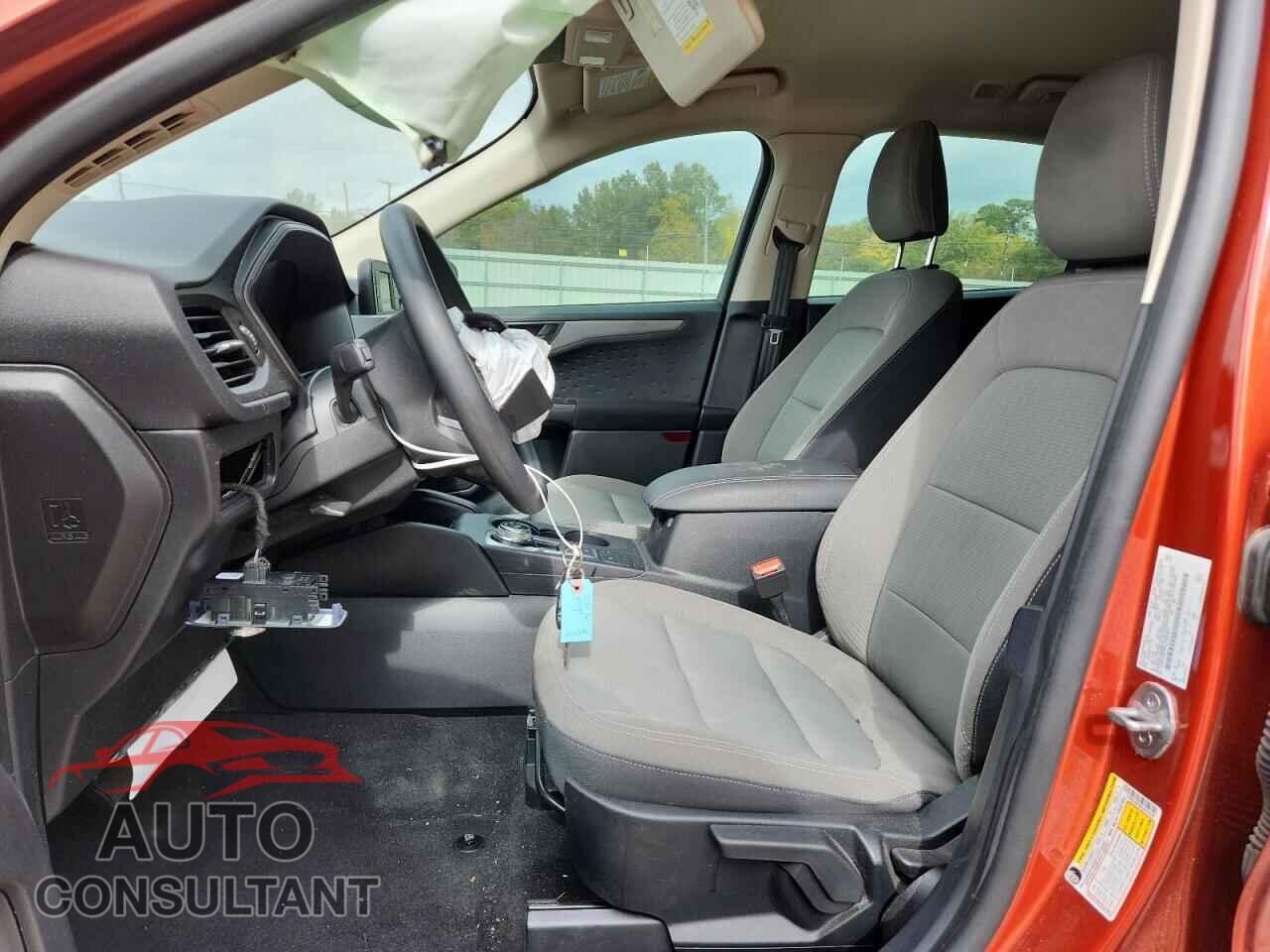 FORD ESCAPE 2020 - 1FMCU0F69LUA62406