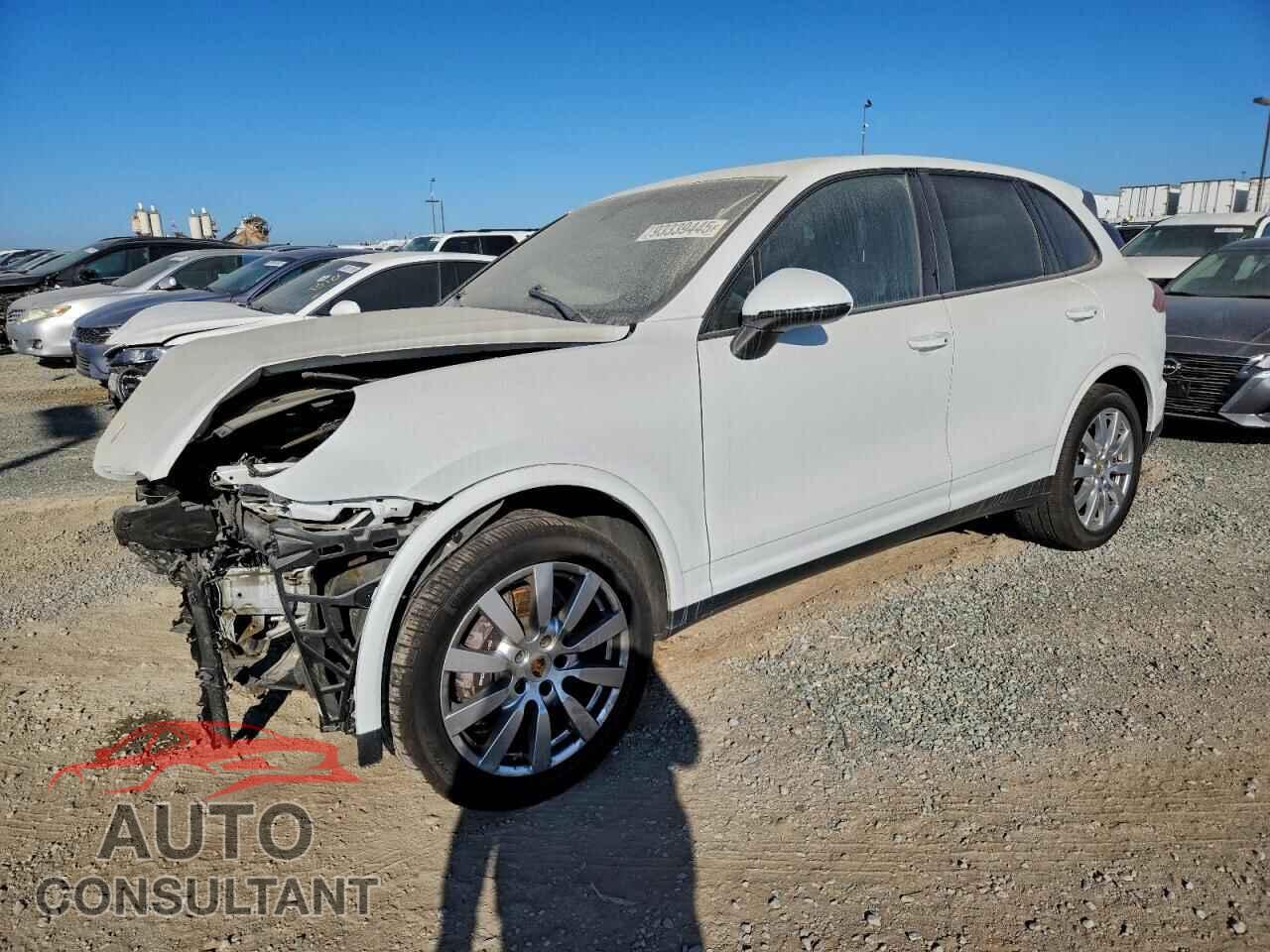 PORSCHE CAYENNE 2017 - WP1AA2A26HKA91318