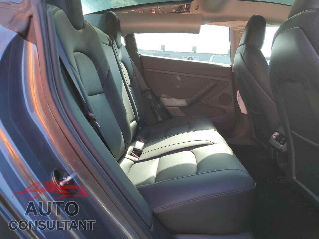 TESLA MODEL 3 2023 - 5YJ3E1EA0PF556973