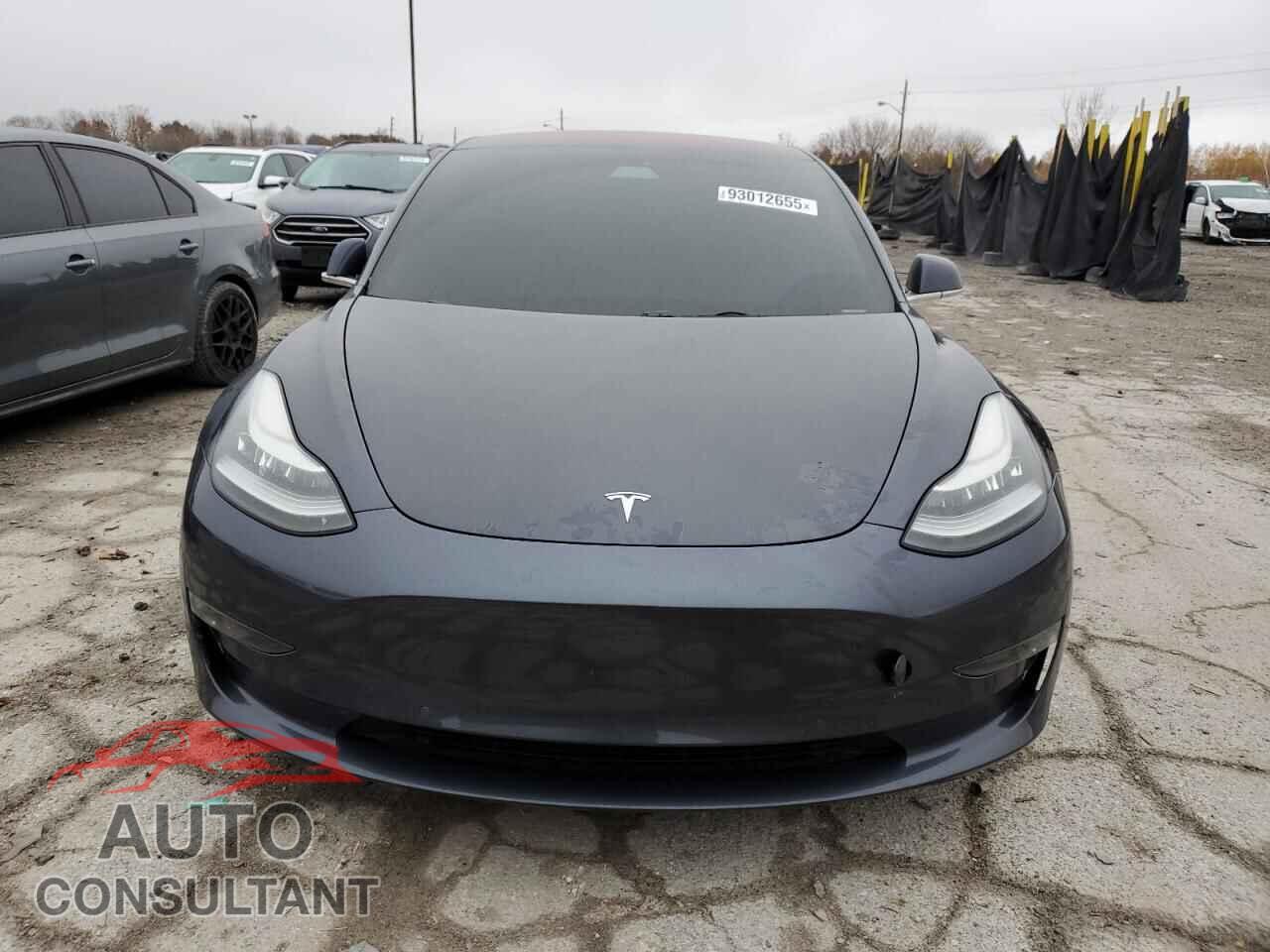 TESLA MODEL 3 2018 - 5YJ3E1EB0JF093104