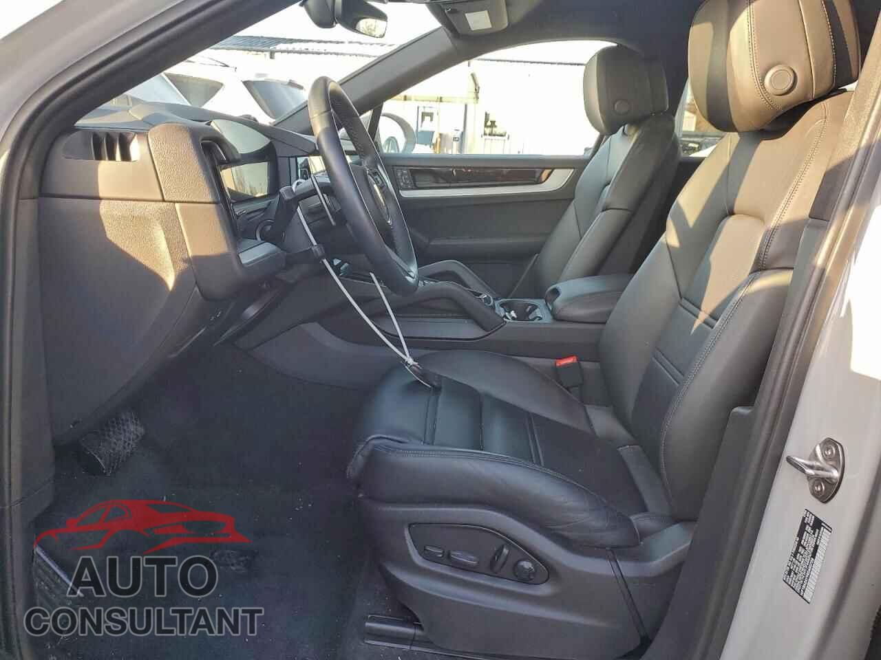 PORSCHE CAYENNE 2024 - WP1BA2AY9RDA50728