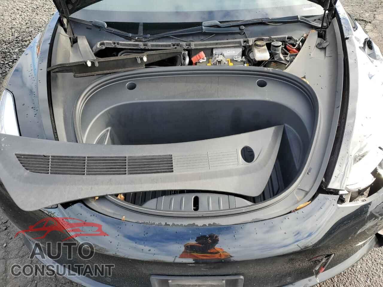 TESLA MODEL 3 2019 - 5YJ3E1EB3KF427465