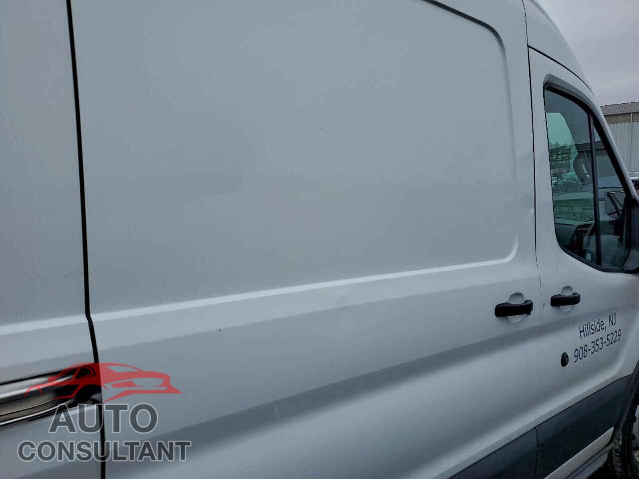 FORD TRANSIT 2017 - 1FTYR2CM6HKA09532