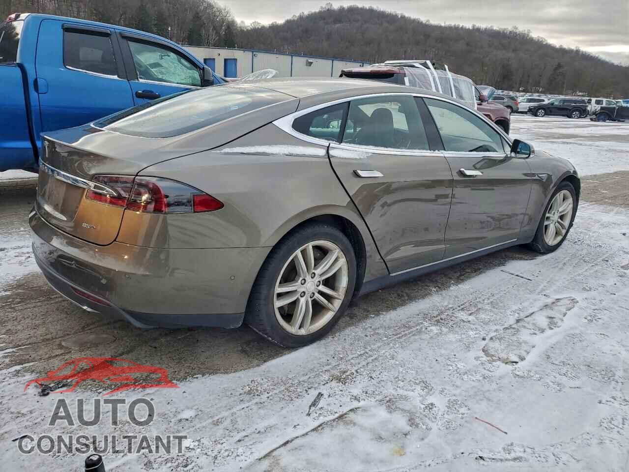 TESLA MODEL S 2015 - 5YJSA1H25FF097630