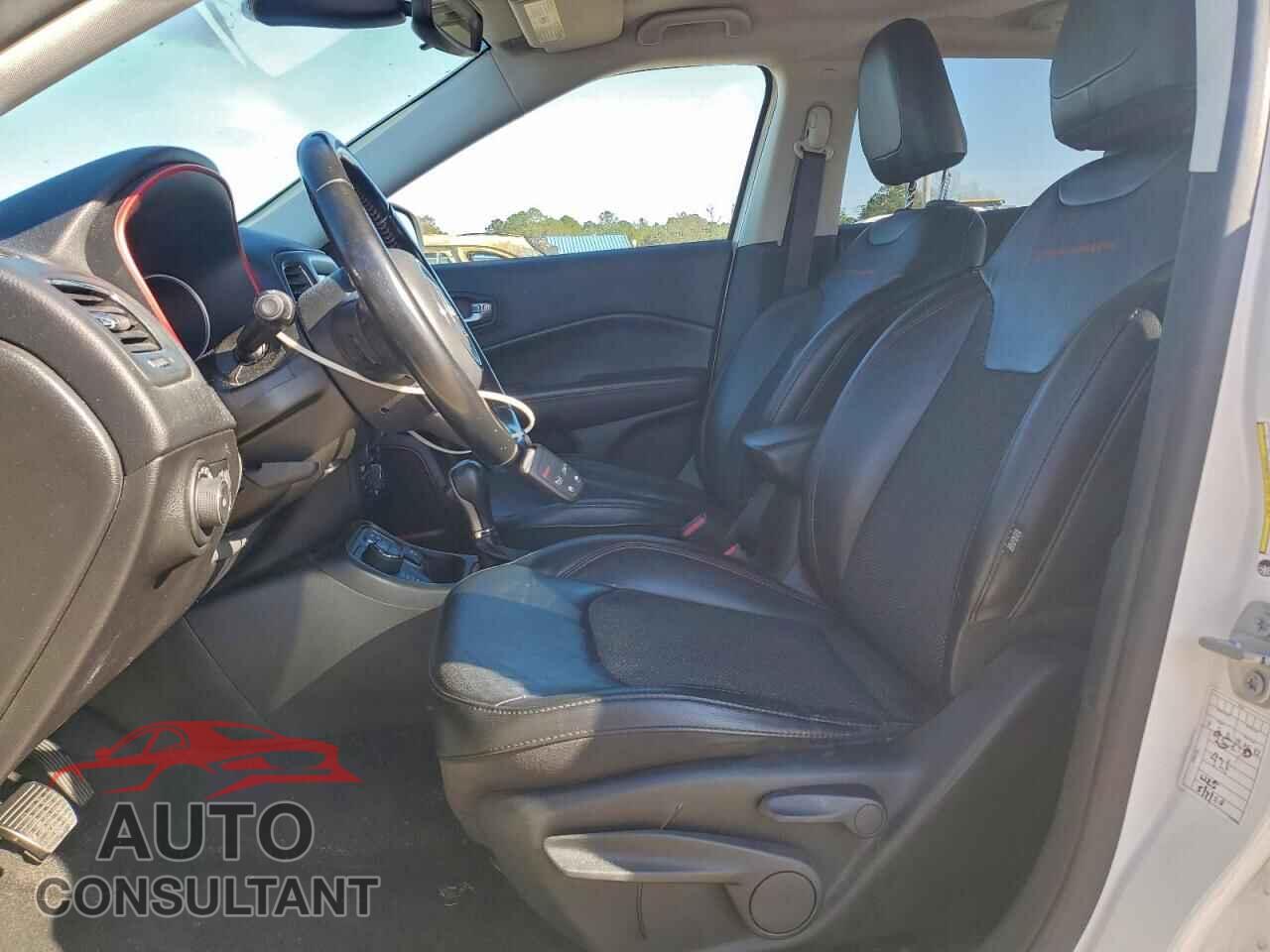 JEEP COMPASS 2020 - 3C4NJDDB3LT171628