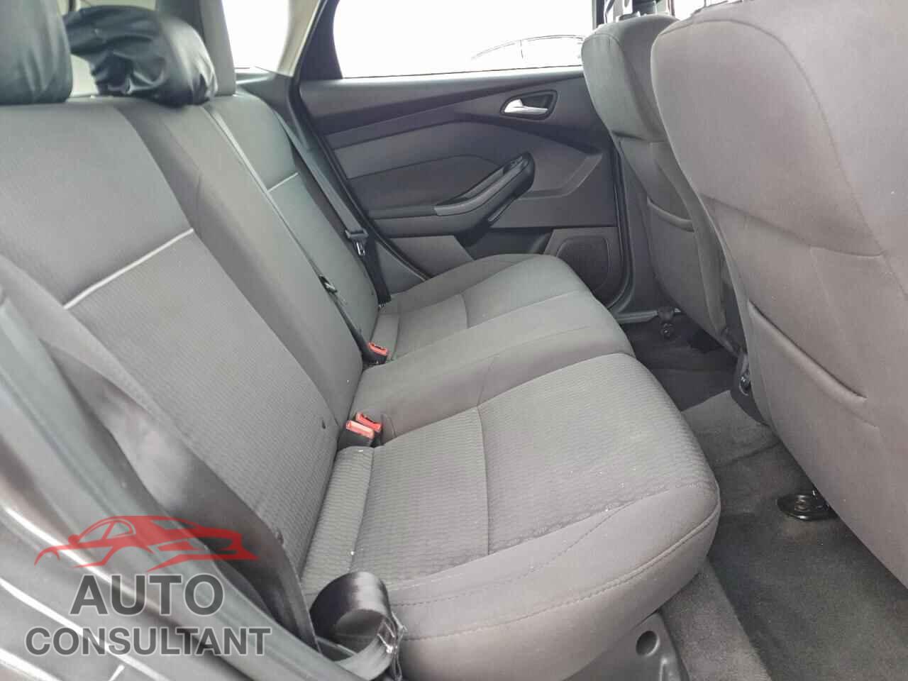 FORD FOCUS 2012 - 1FAHP3M28CL341036