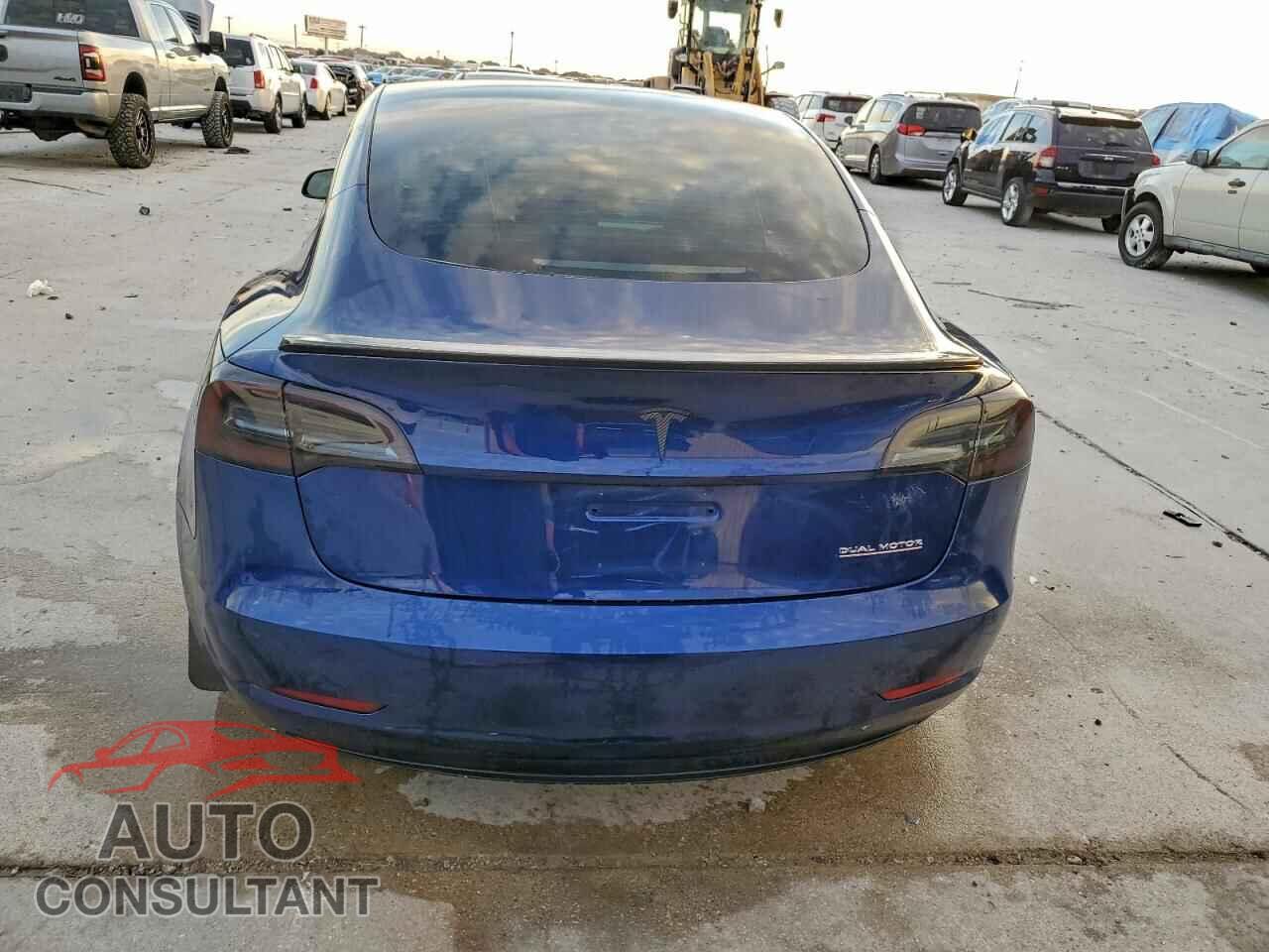 TESLA MODEL 3 2022 - 5YJ3E1EC4NF328585