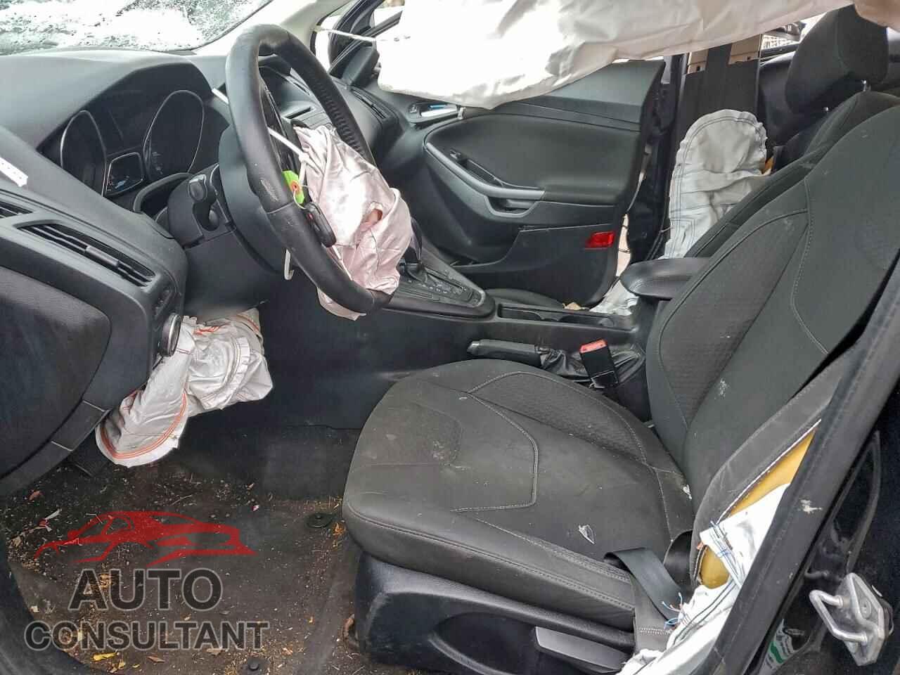 FORD FOCUS 2016 - 1FADP3K27GL334473