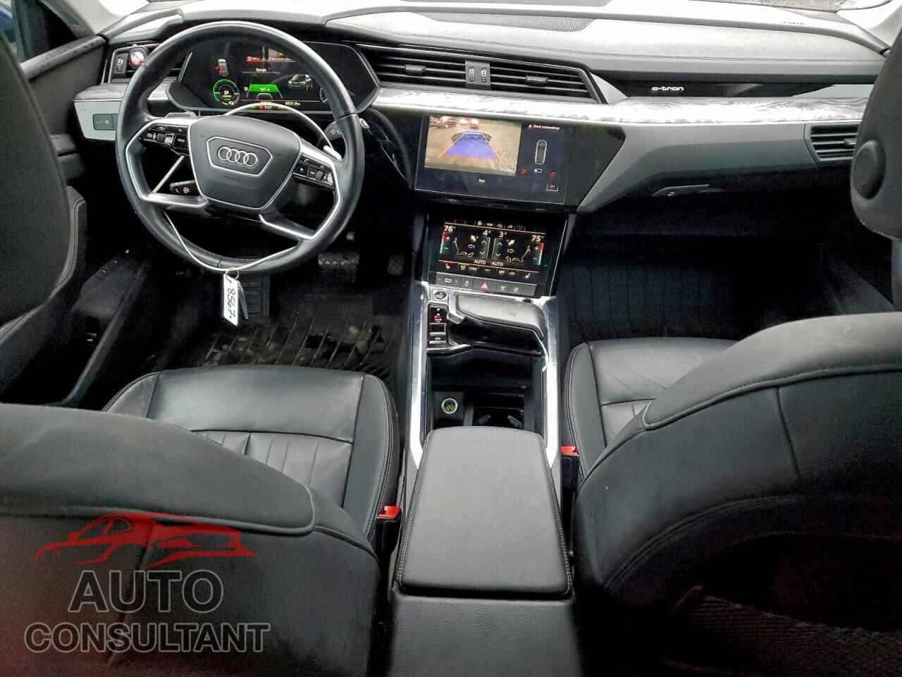 AUDI E-TRON 2021 - WA1AAAGE7MB013695