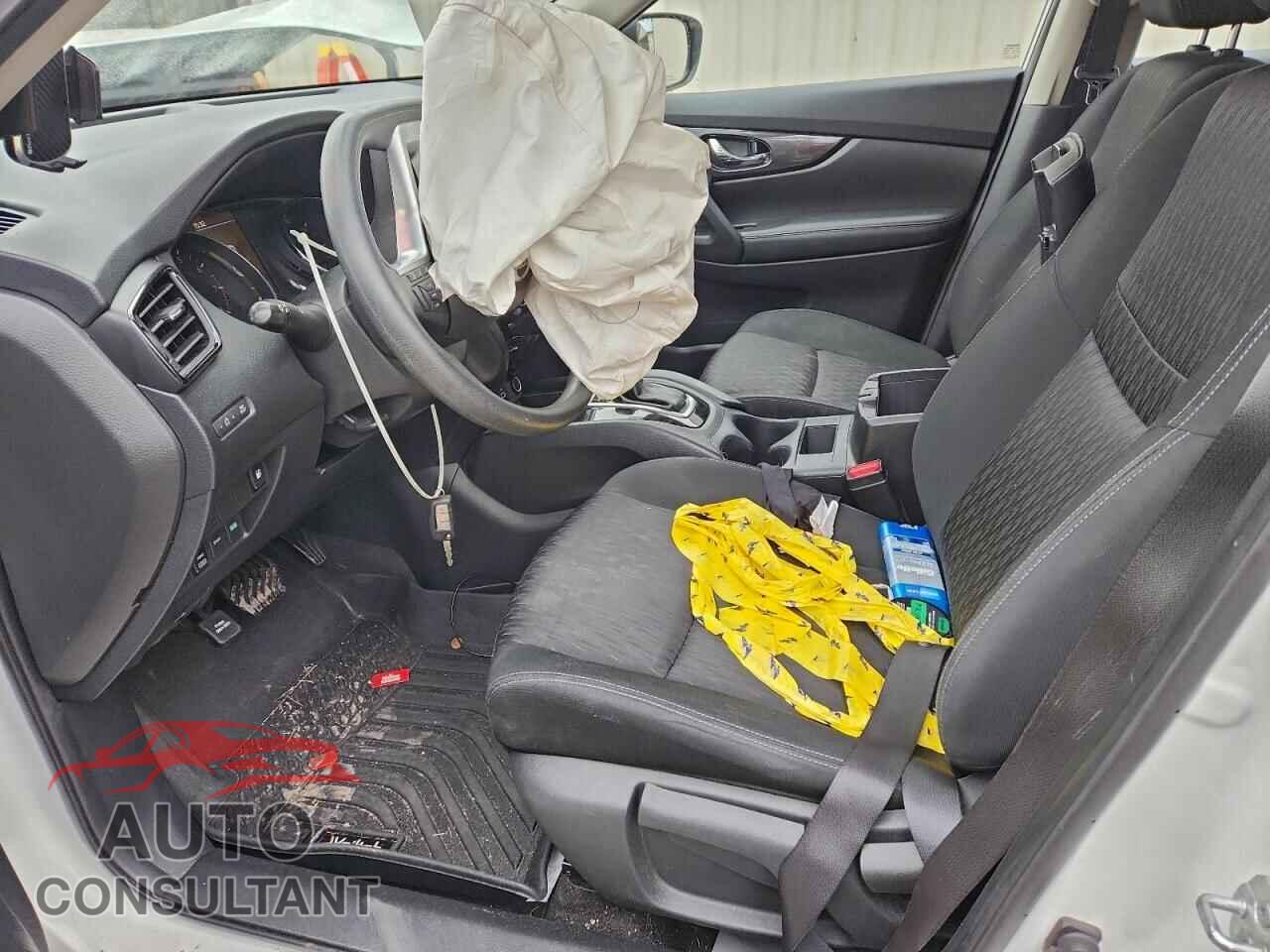 NISSAN ROGUE 2018 - KNMAT2MV7JP586671