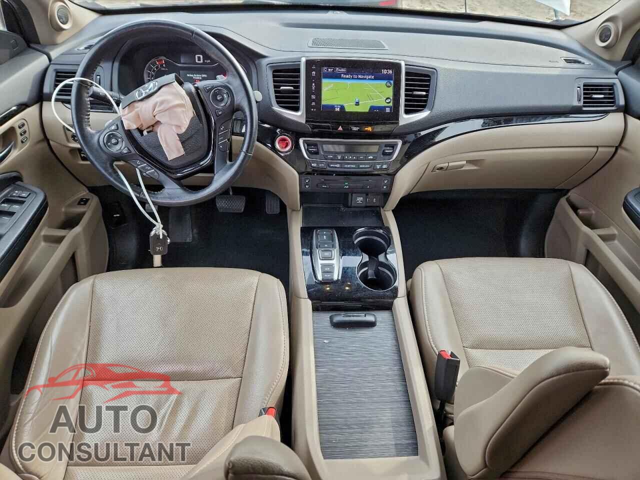 HONDA PILOT 2018 - 5FNYF6H04JB015368