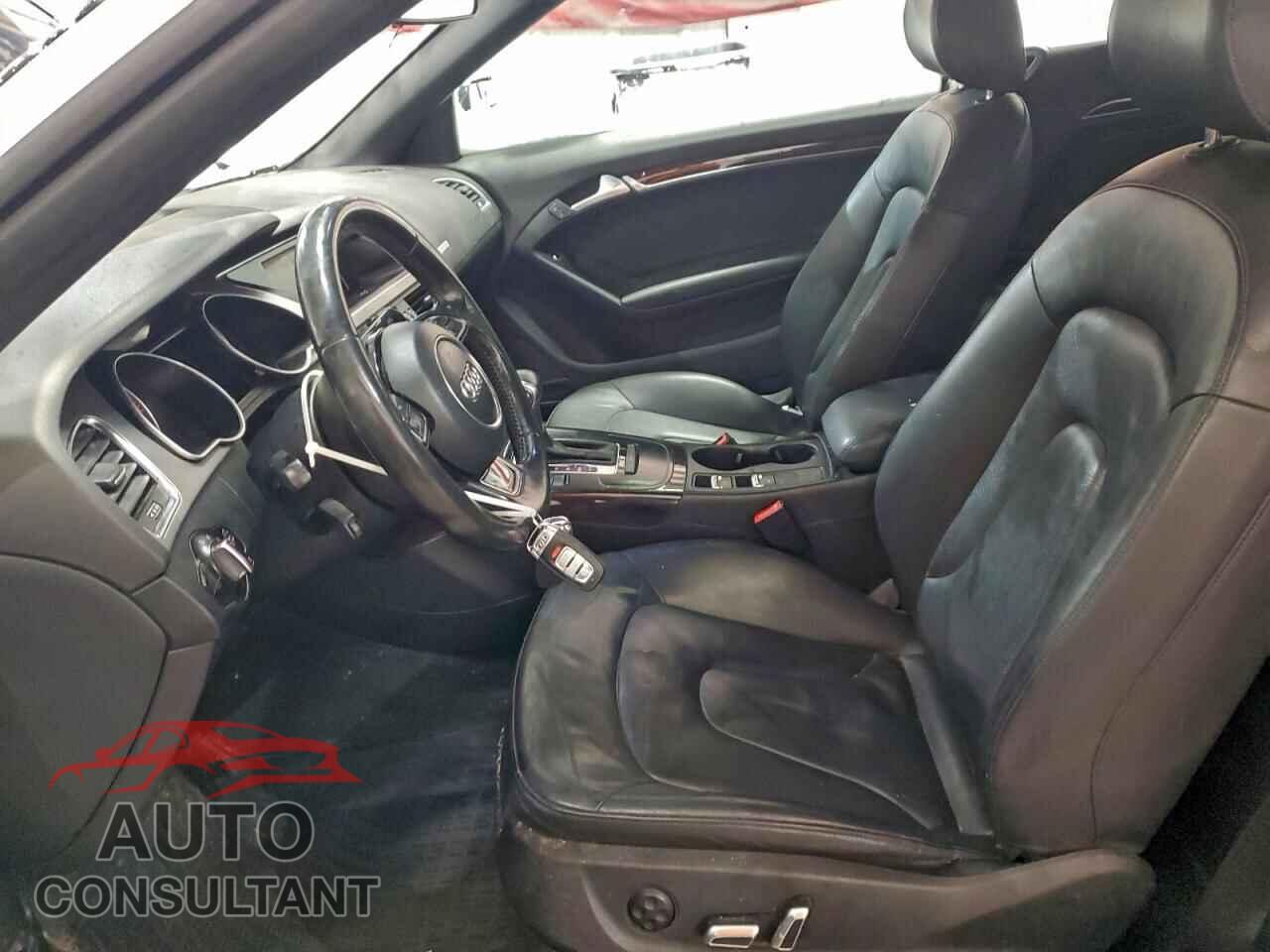 AUDI A5 2013 - WAUCFAFH8DN009680