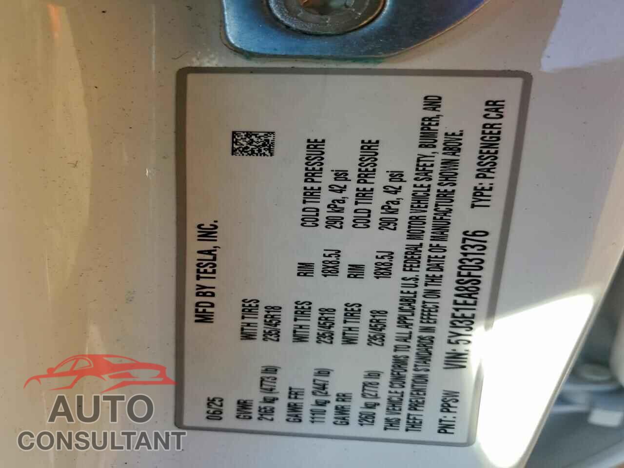 TESLA MODEL 3 2025 - 5YJ3E1EA8SF031376