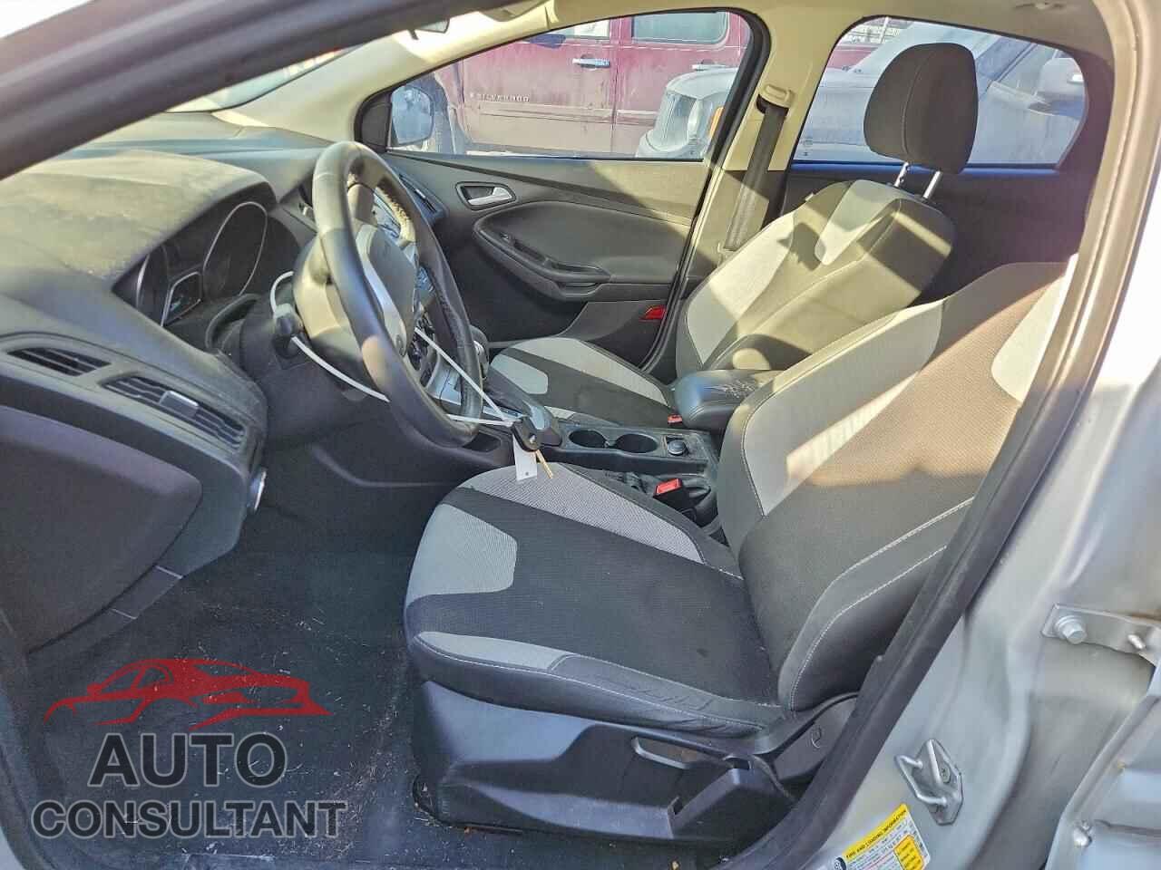 FORD FOCUS 2014 - 1FADP3F22EL222171