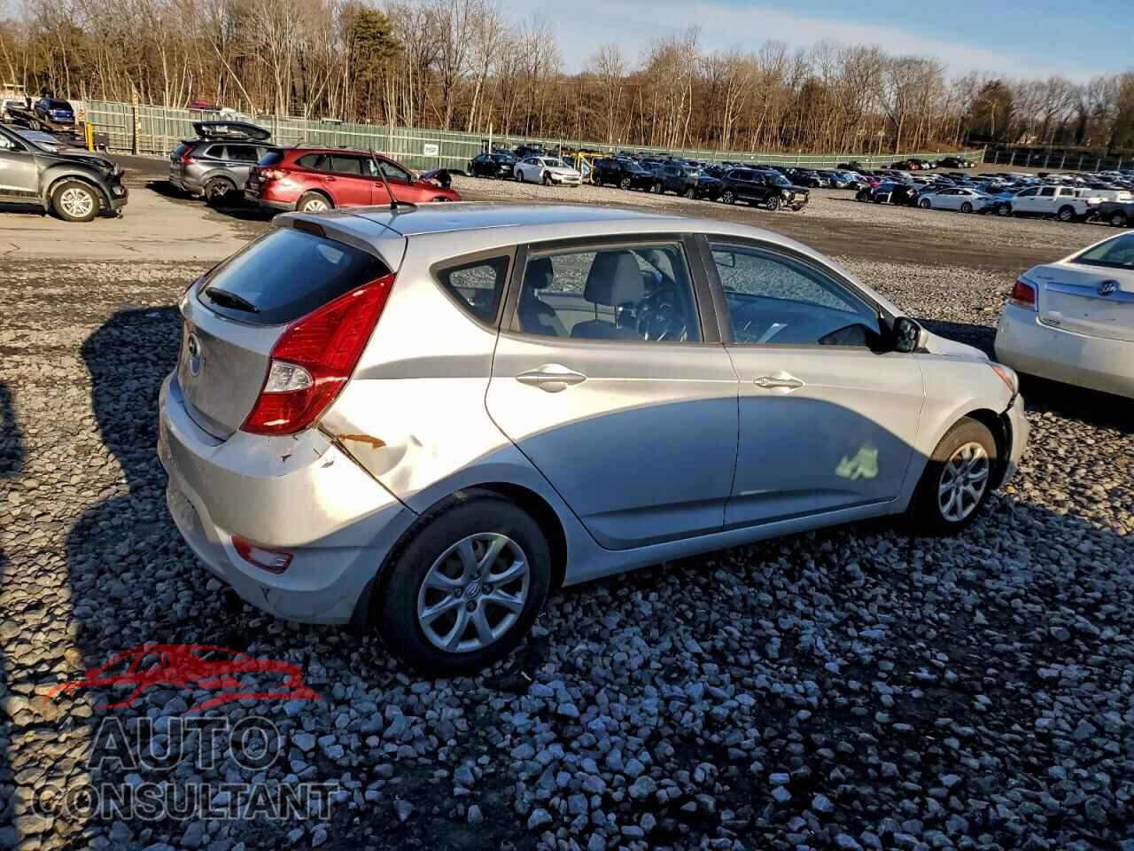 HYUNDAI ACCENT 2012 - KMHCT5AE4CU047018