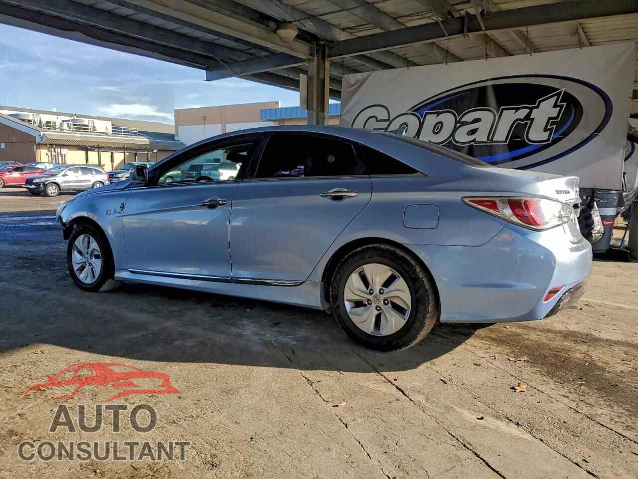 HYUNDAI SONATA 2013 - KMHEC4A41DA076182