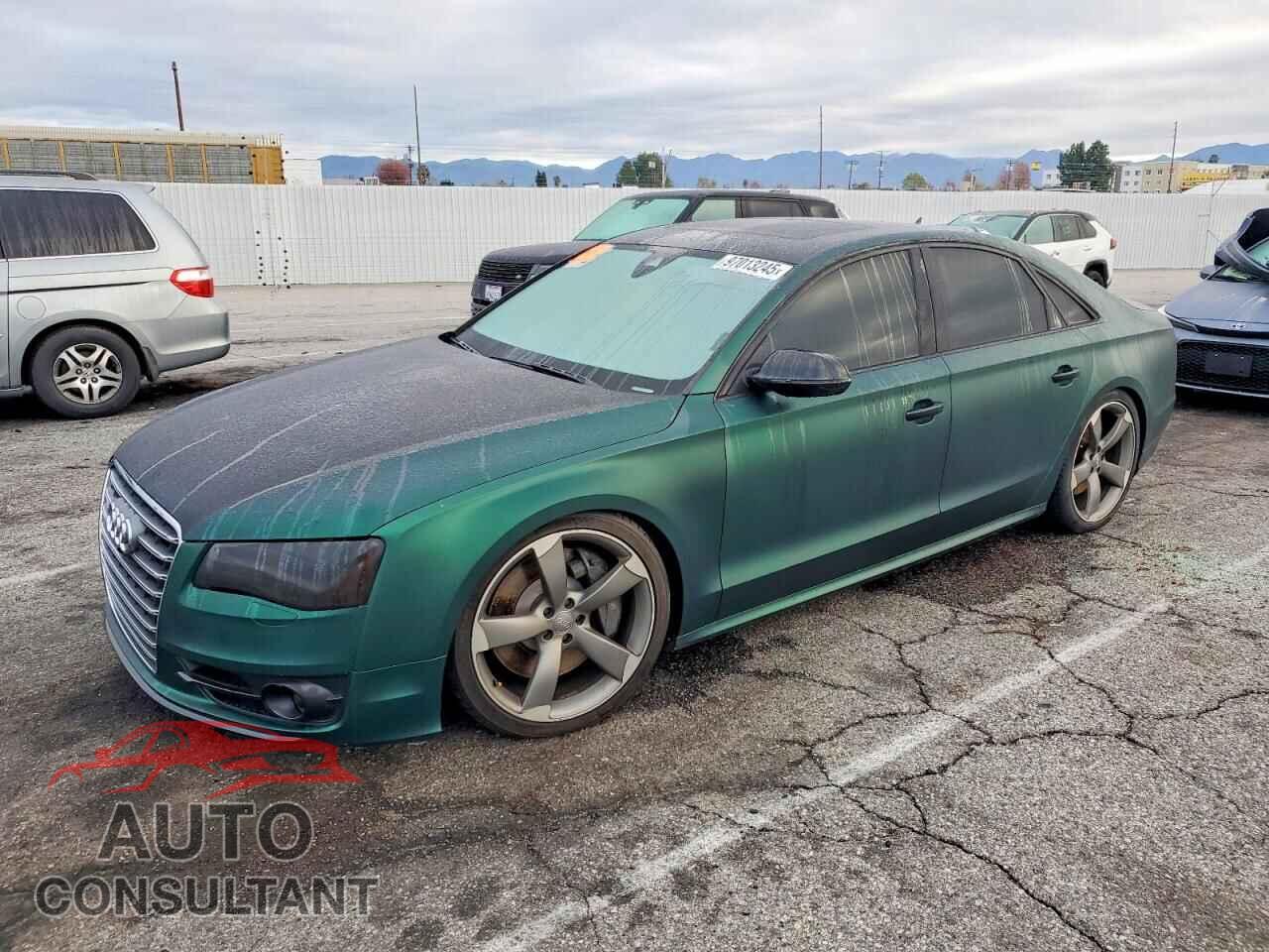 AUDI S8 2013 - WAUD2AFDXDN019401