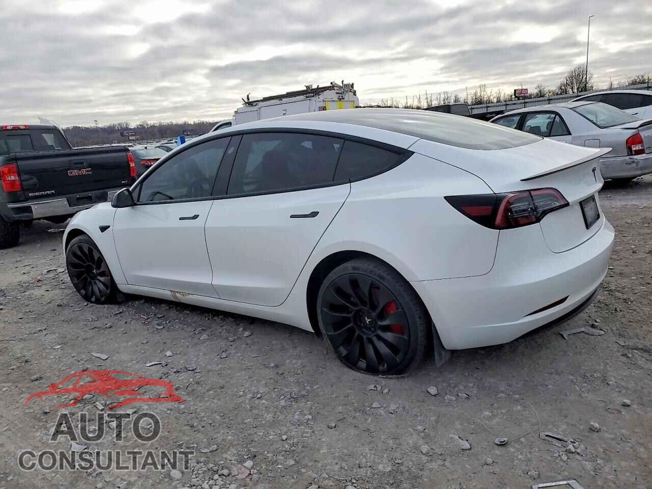 TESLA MODEL 3 2023 - 5YJ3E1EC8PF588037