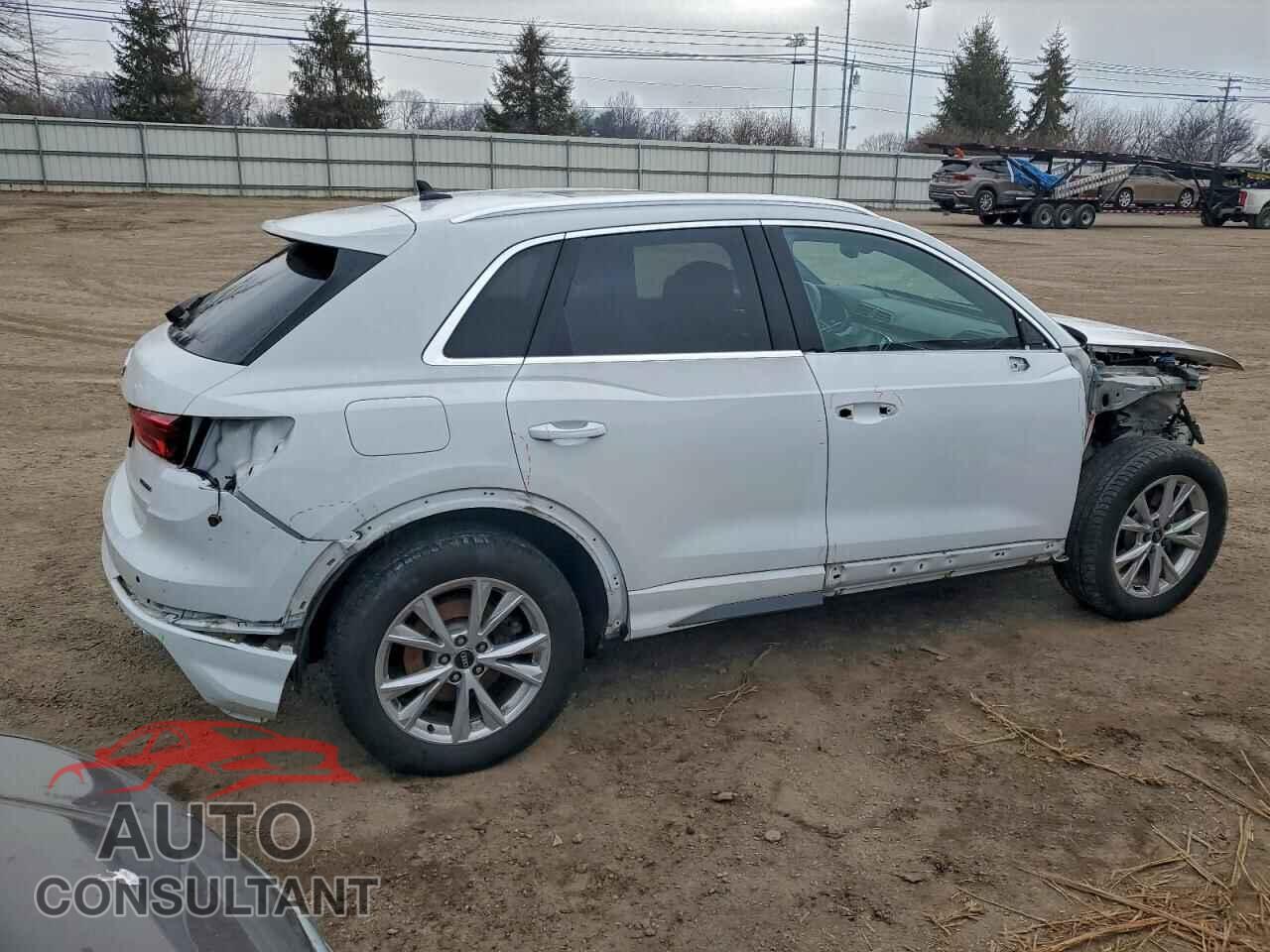 AUDI Q3 2022 - WA1DECF34N1024559
