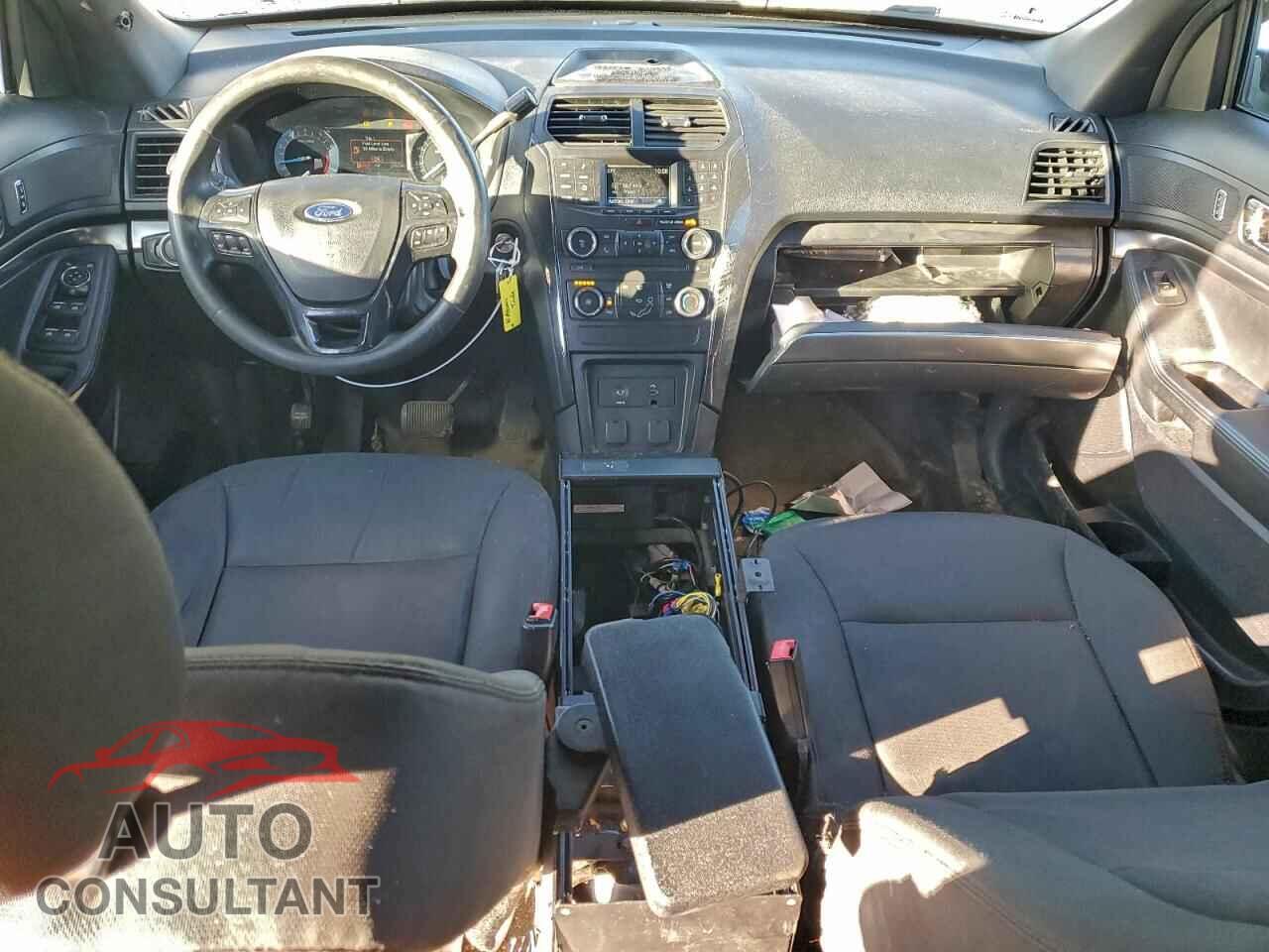 FORD EXPLORER 2018 - 1FM5K8AR7JGB92226