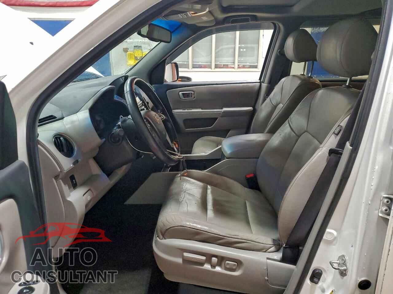 HONDA PILOT 2012 - 5FNYF4H5XCB037491