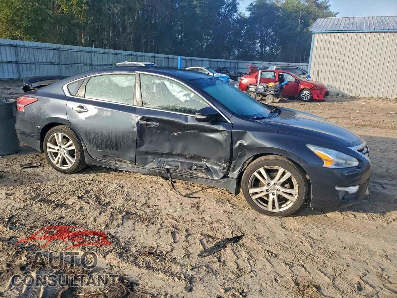 NISSAN ALTIMA 2013 - 1N4BL3AP7DC130512