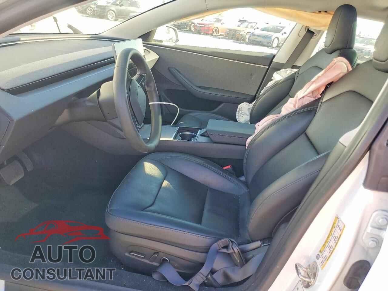 TESLA MODEL 3 2024 - 5YJ3E1EA8RF834232