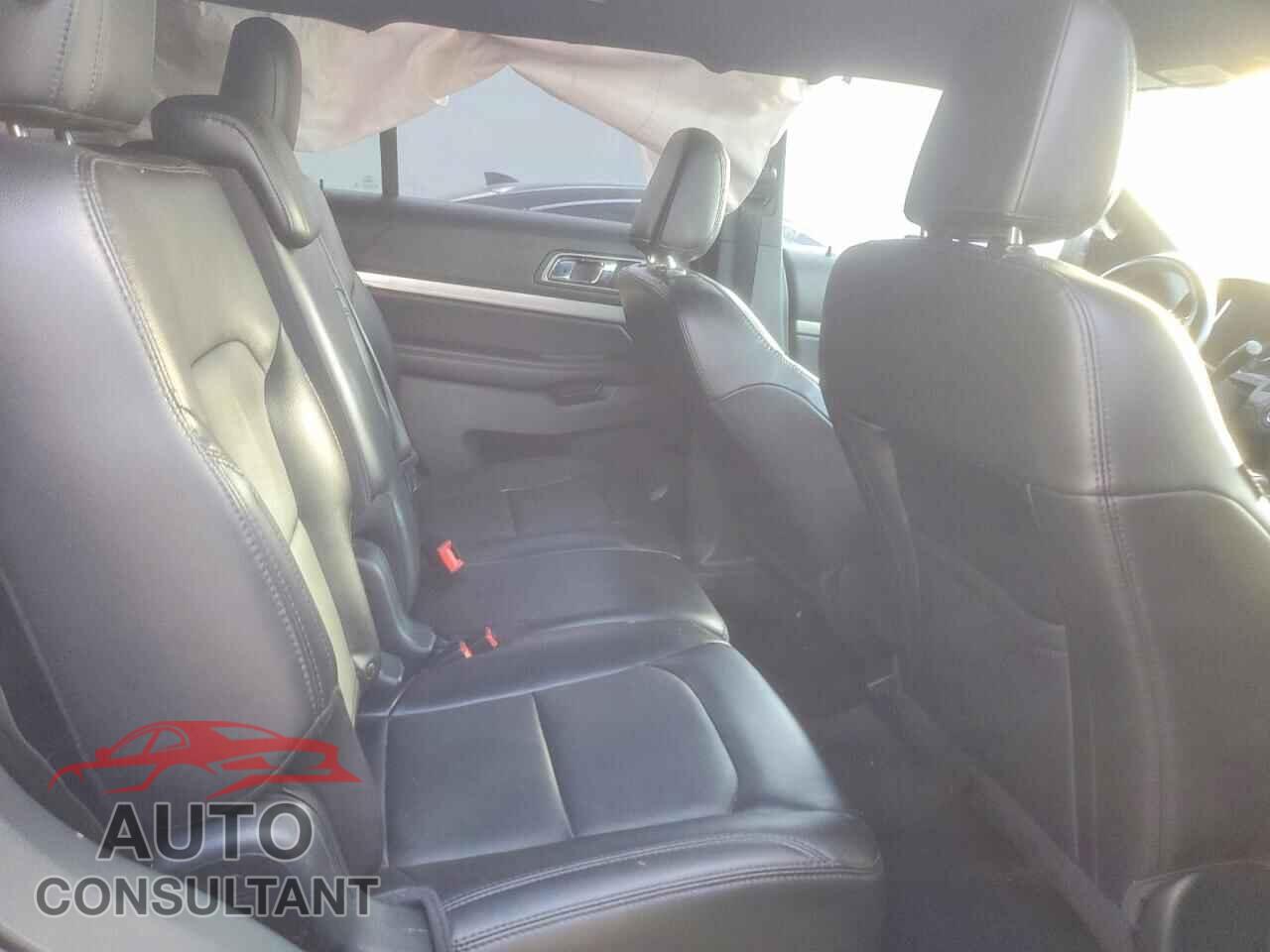 FORD EXPLORER 2018 - 1FM5K7D83JGB63299