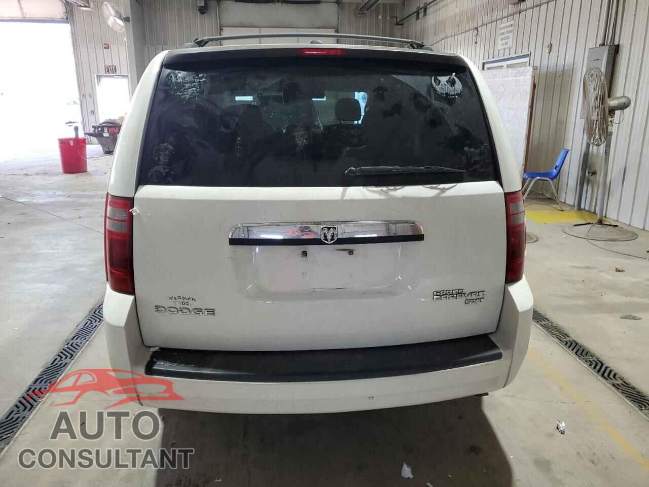 DODGE CARAVAN 2010 - 2D4RN5D11AR211579