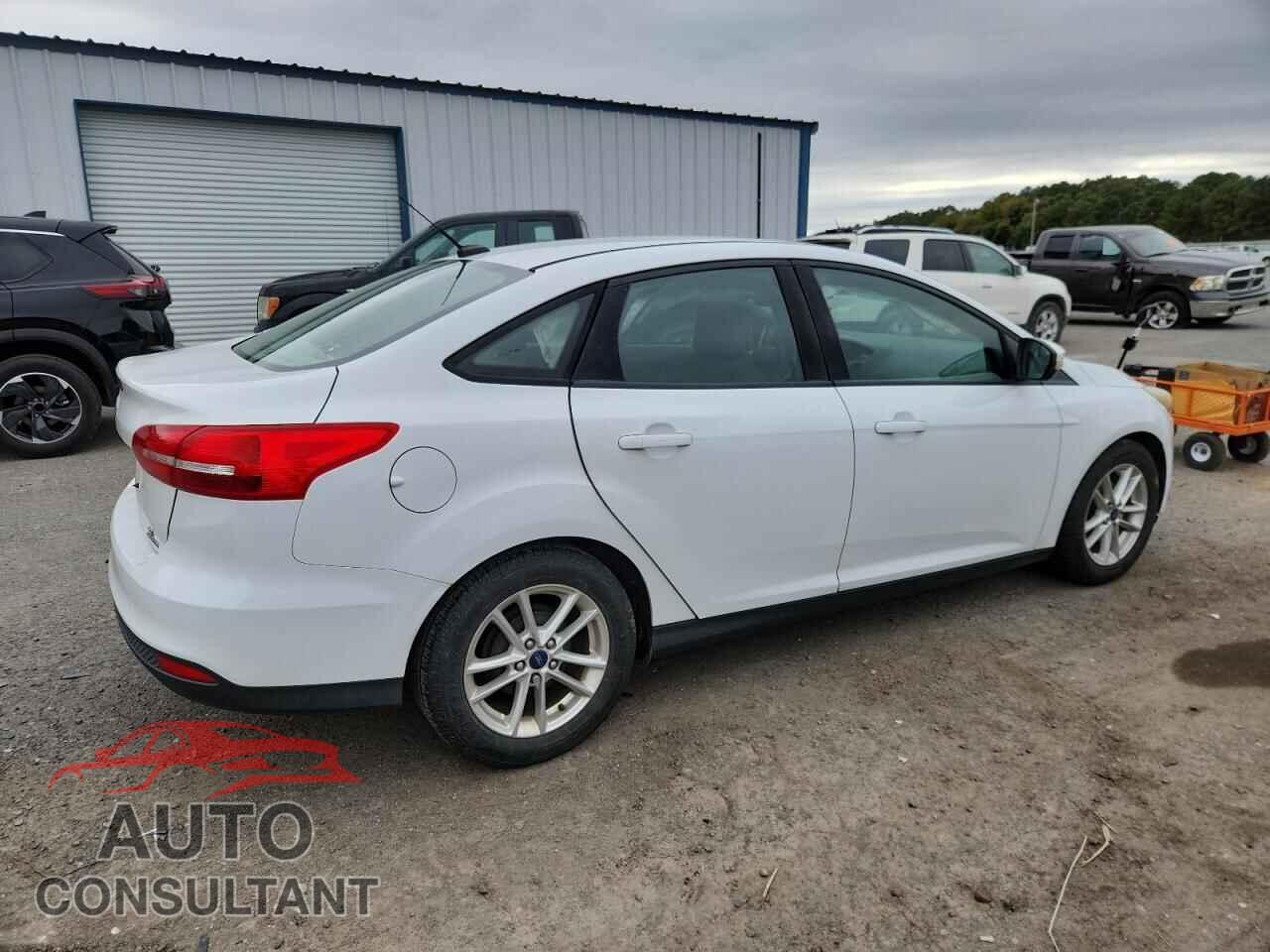 FORD FOCUS 2016 - 1FADP3F22GL328039