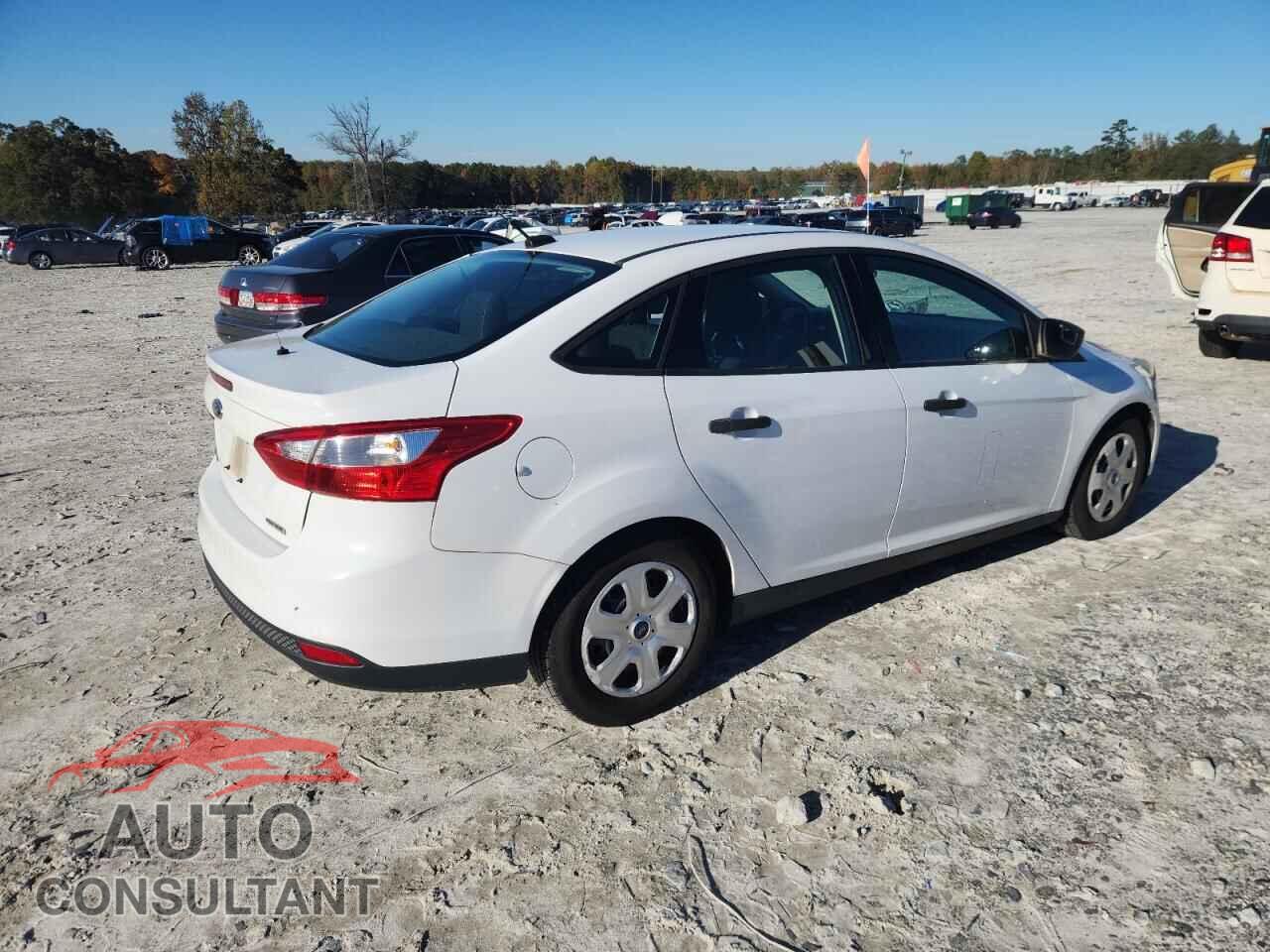 FORD FOCUS 2014 - 1FADP3E28EL112579