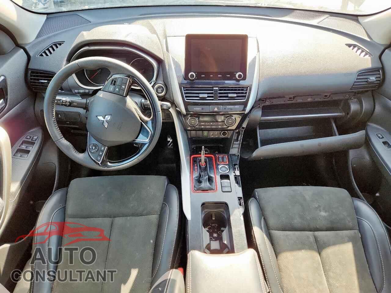 MITSUBISHI ECLIPSE 2024 - JA4ATWAA5RZ034833
